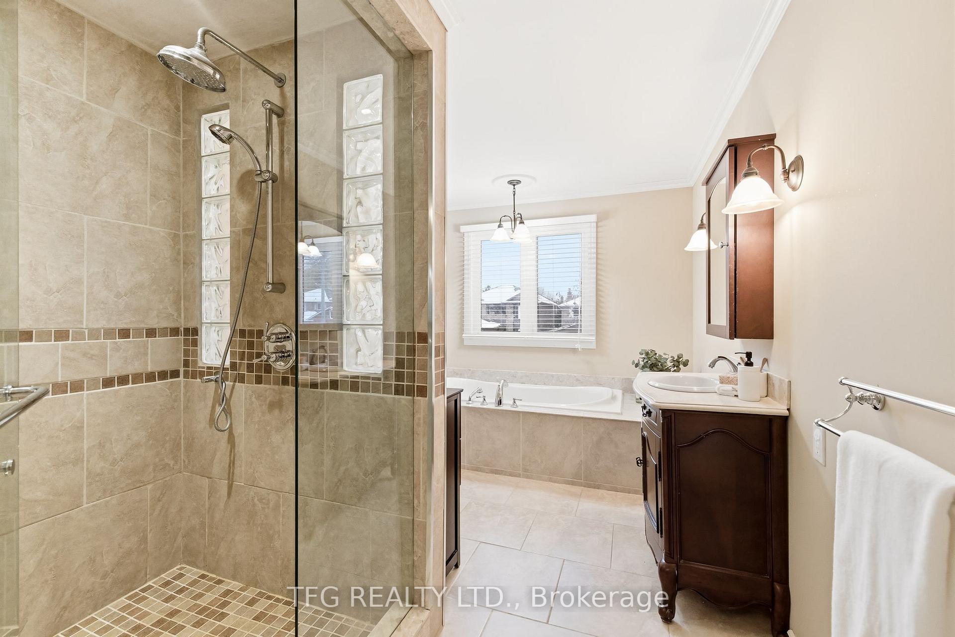Photo 29 of 500 Sundown Crescent, Pickering, Woodlands — HOMEH