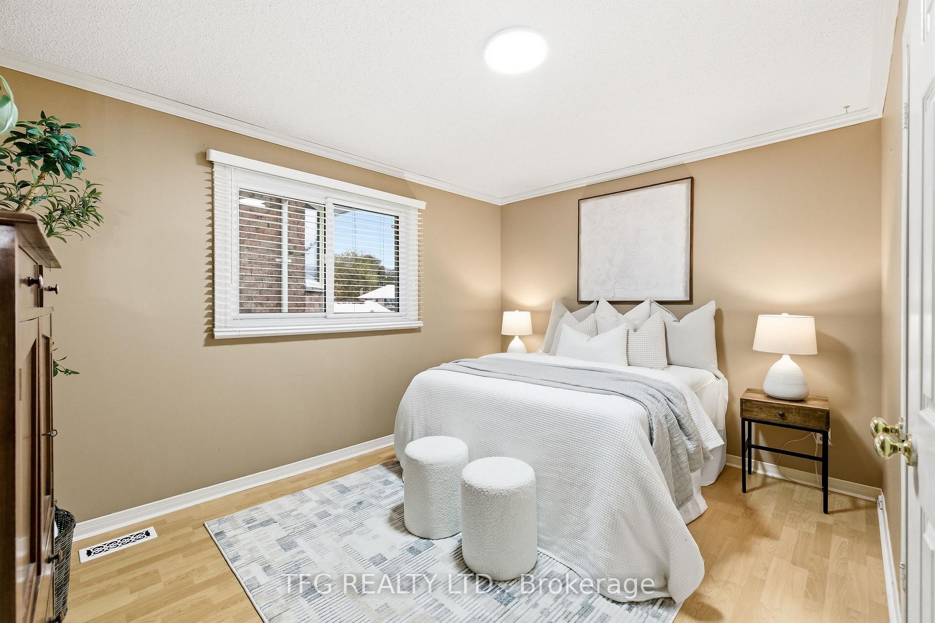 Photo 32 of 500 Sundown Crescent, Pickering, Woodlands — HOMEH