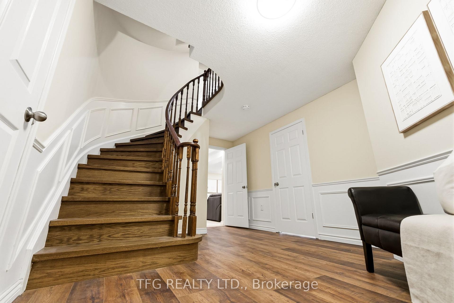 Photo 37 of 500 Sundown Crescent, Pickering, Woodlands — HOMEH