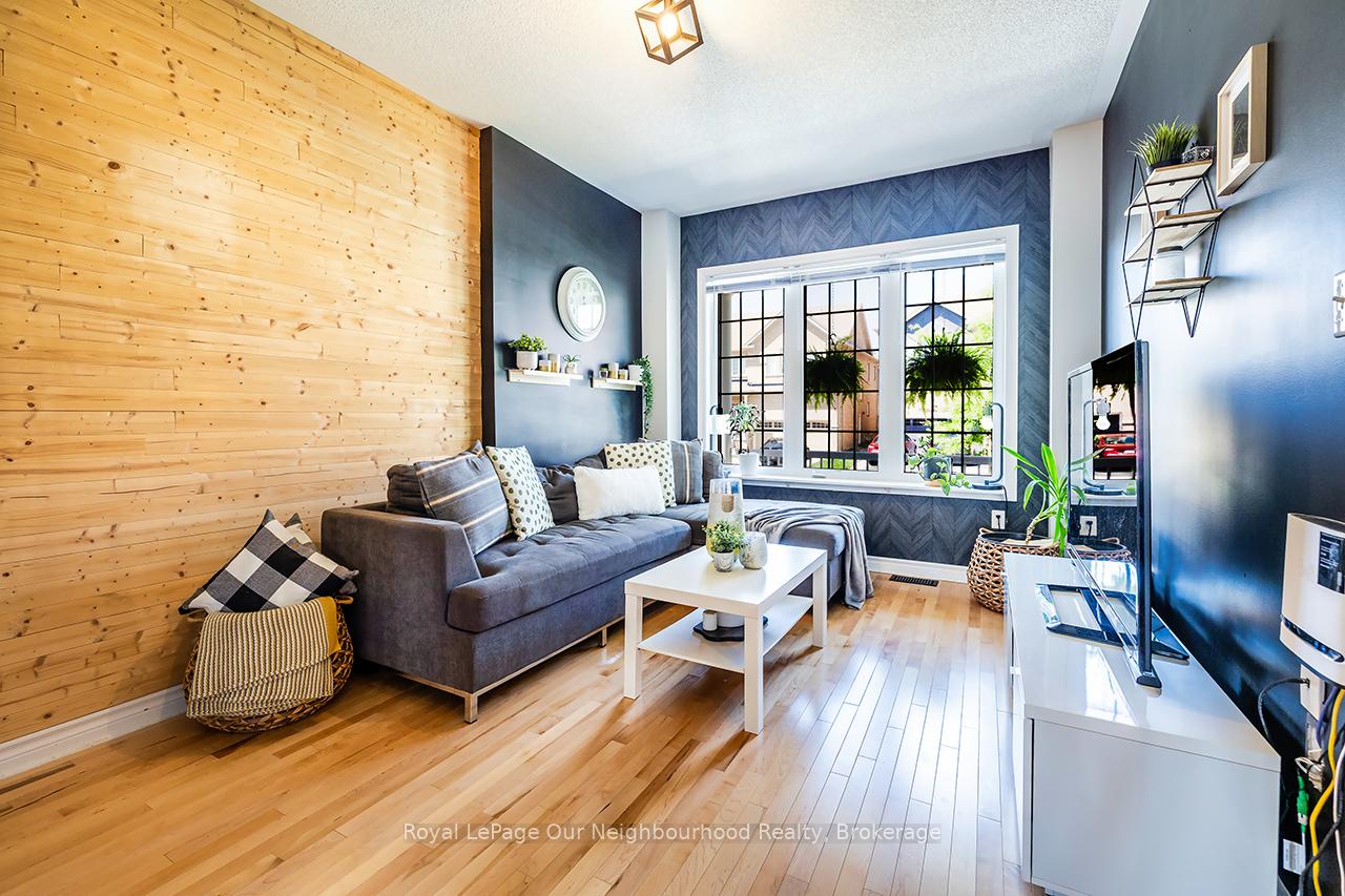 Photo 3 of 901 Groveland Avenue, Oshawa, Taunton — HOMEH
