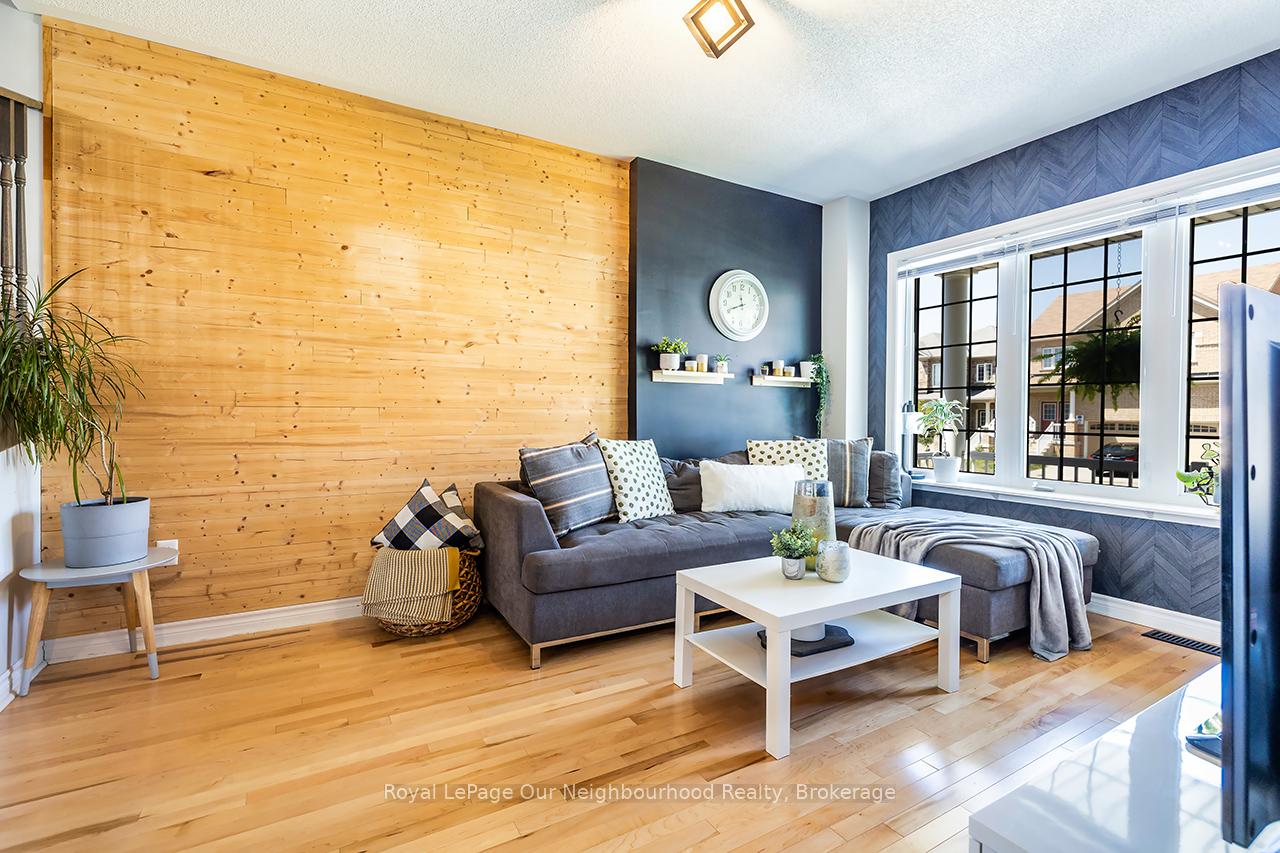 Photo 4 of 901 Groveland Avenue, Oshawa, Taunton — HOMEH