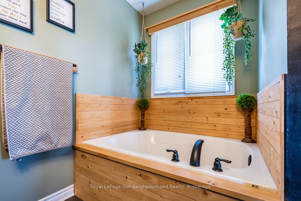 Photo 22 of 901 Groveland Avenue, Oshawa, Taunton — HOMEH