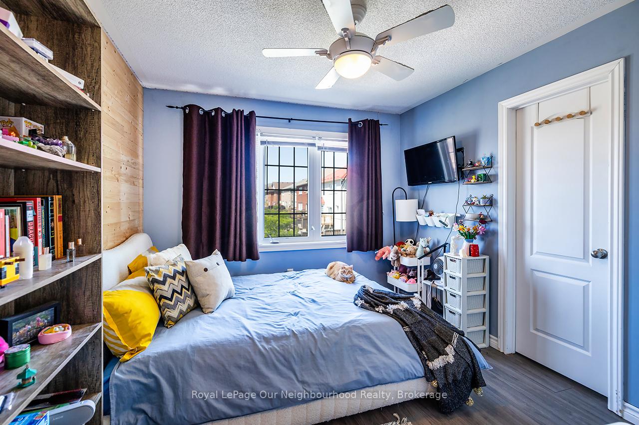 Photo 23 of 901 Groveland Avenue, Oshawa, Taunton — HOMEH