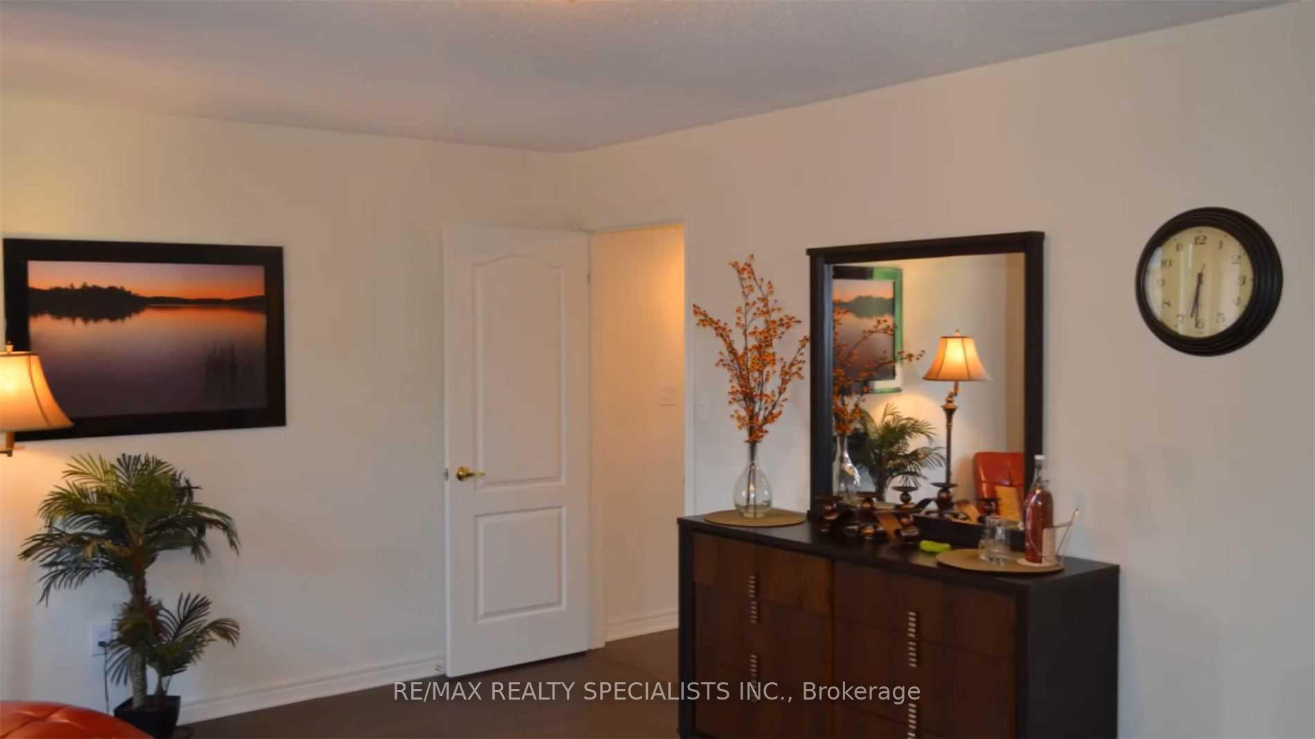 Photo 17 of 1374 Maple Avenue, Milton, Dempsey — HOMEH