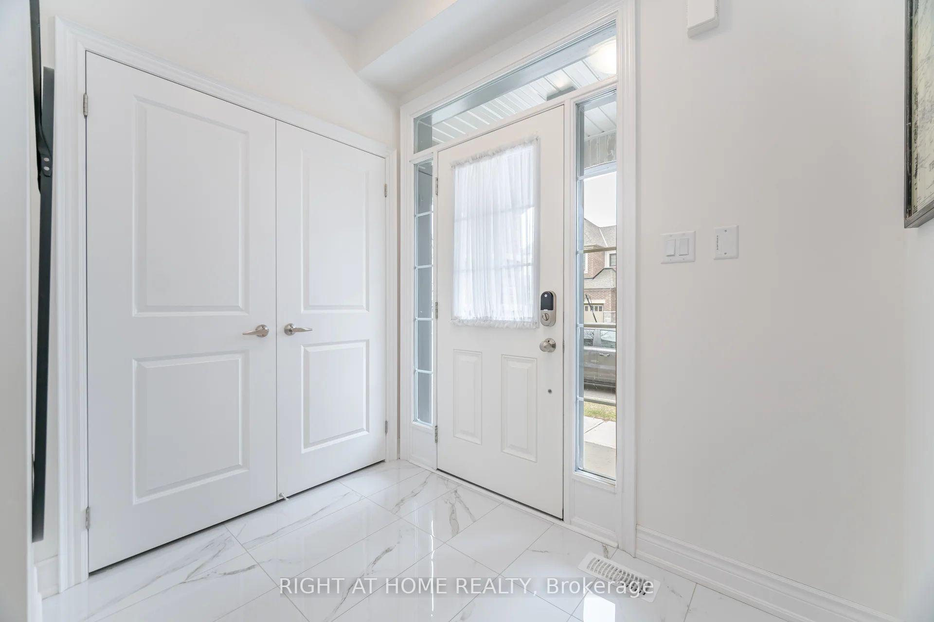 Photo 4 of 1178 Raspberry Terrace, Milton, Ford — HOMEH