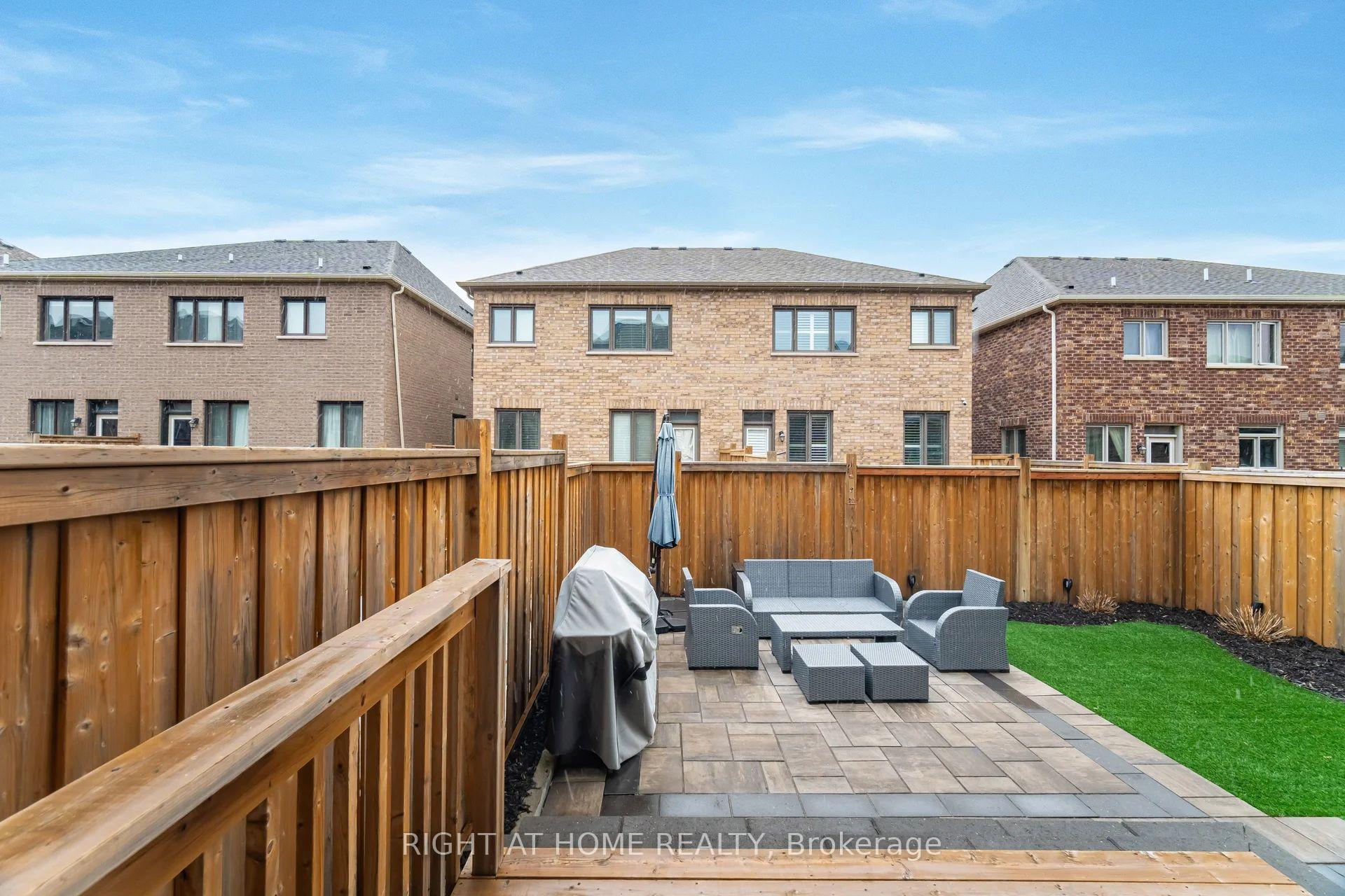Photo 38 of 1178 Raspberry Terrace, Milton, Ford — HOMEH