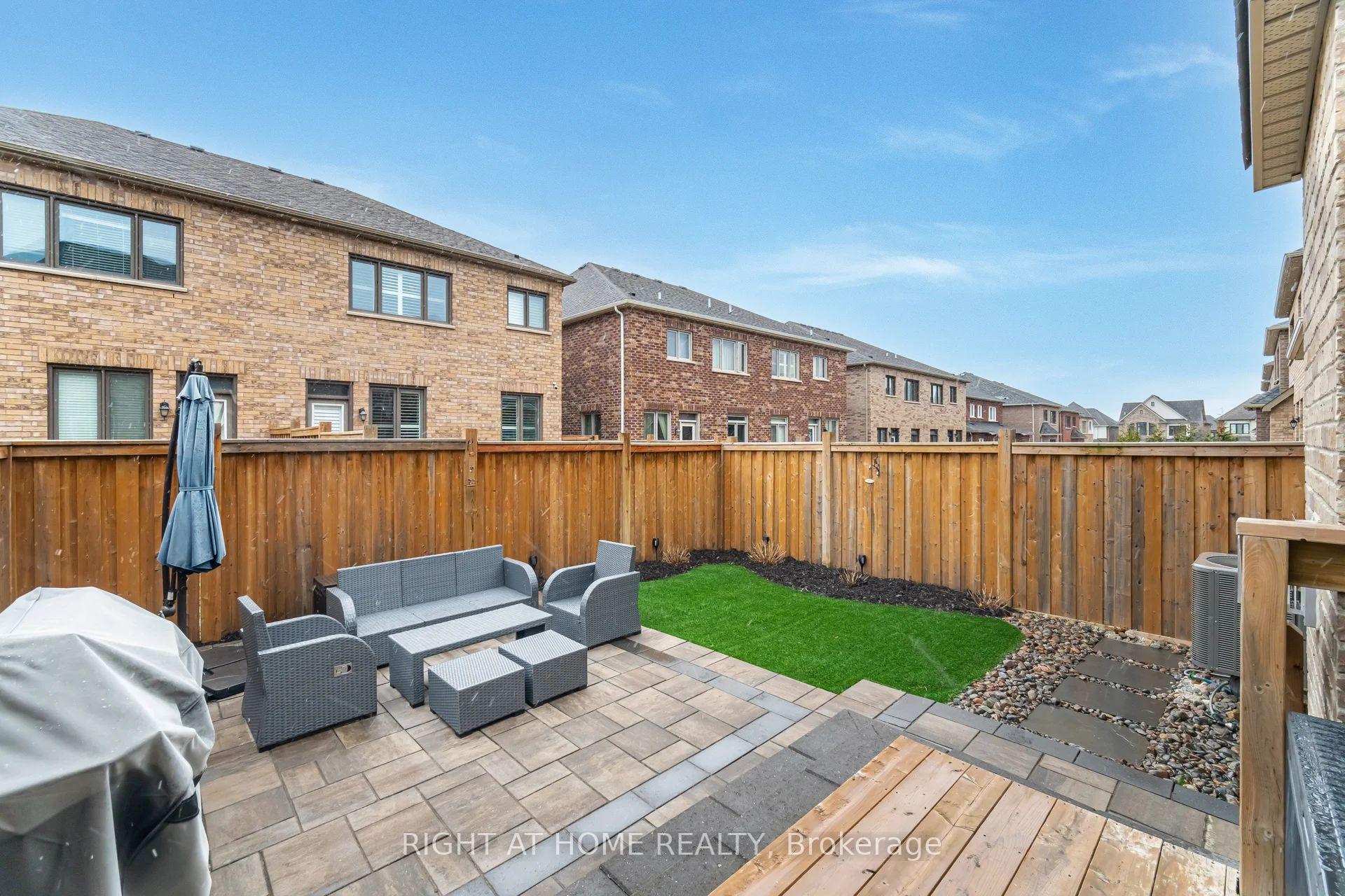 Photo 39 of 1178 Raspberry Terrace, Milton, Ford — HOMEH
