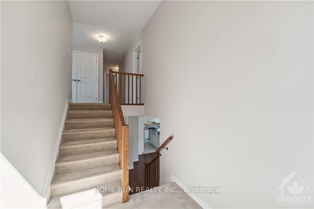 Photo 5 of 752 Vennecy Terrace, Ottawa, Chapel Hill South - Orleans Village — HOMEH