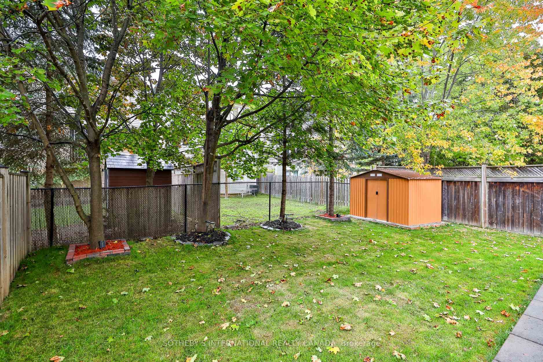 Photo 7 of 83 Norland Circle, Oshawa, Windfields — HOMEH