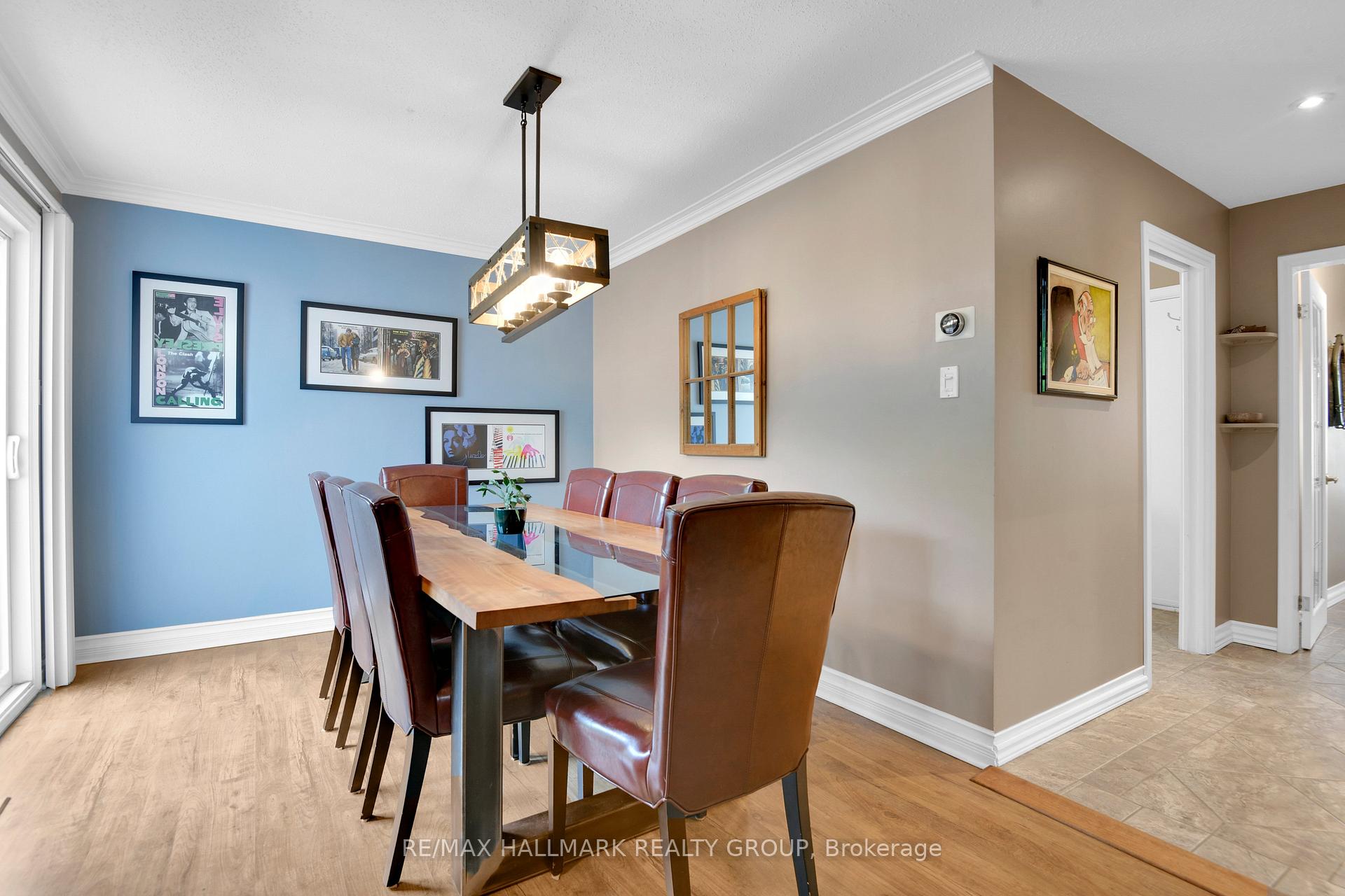Photo 8 of 411 Sanderling Crescent, Ottawa, Chatelaine Village — HOMEH