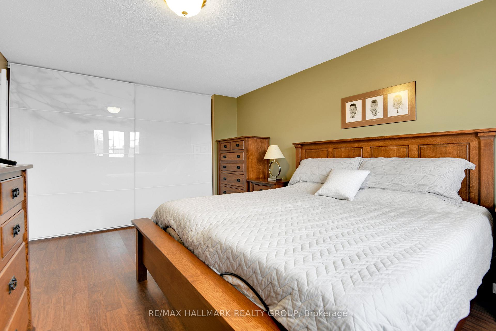 Photo 18 of 411 Sanderling Crescent, Ottawa, Chatelaine Village — HOMEH