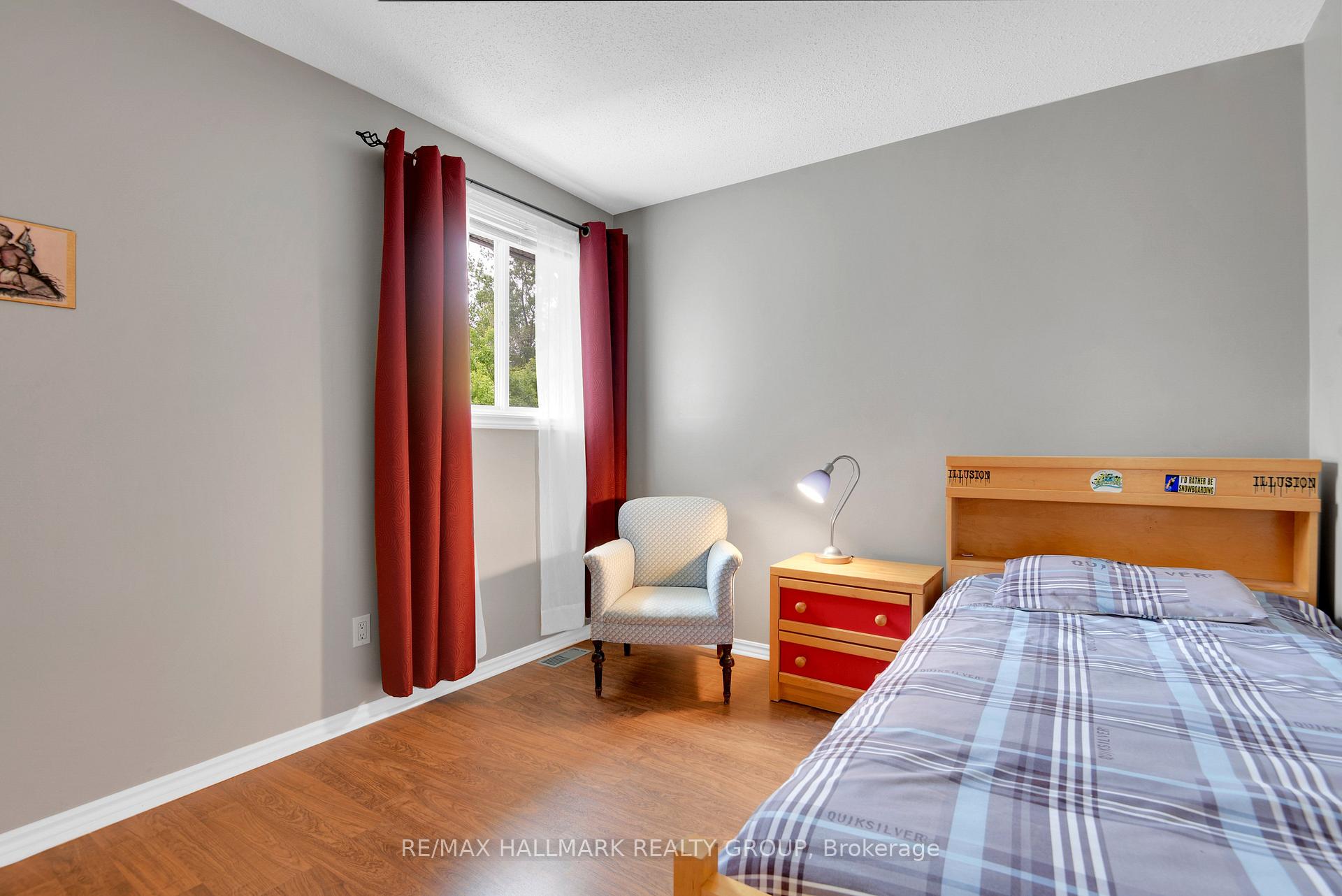 Photo 20 of 411 Sanderling Crescent, Ottawa, Chatelaine Village — HOMEH