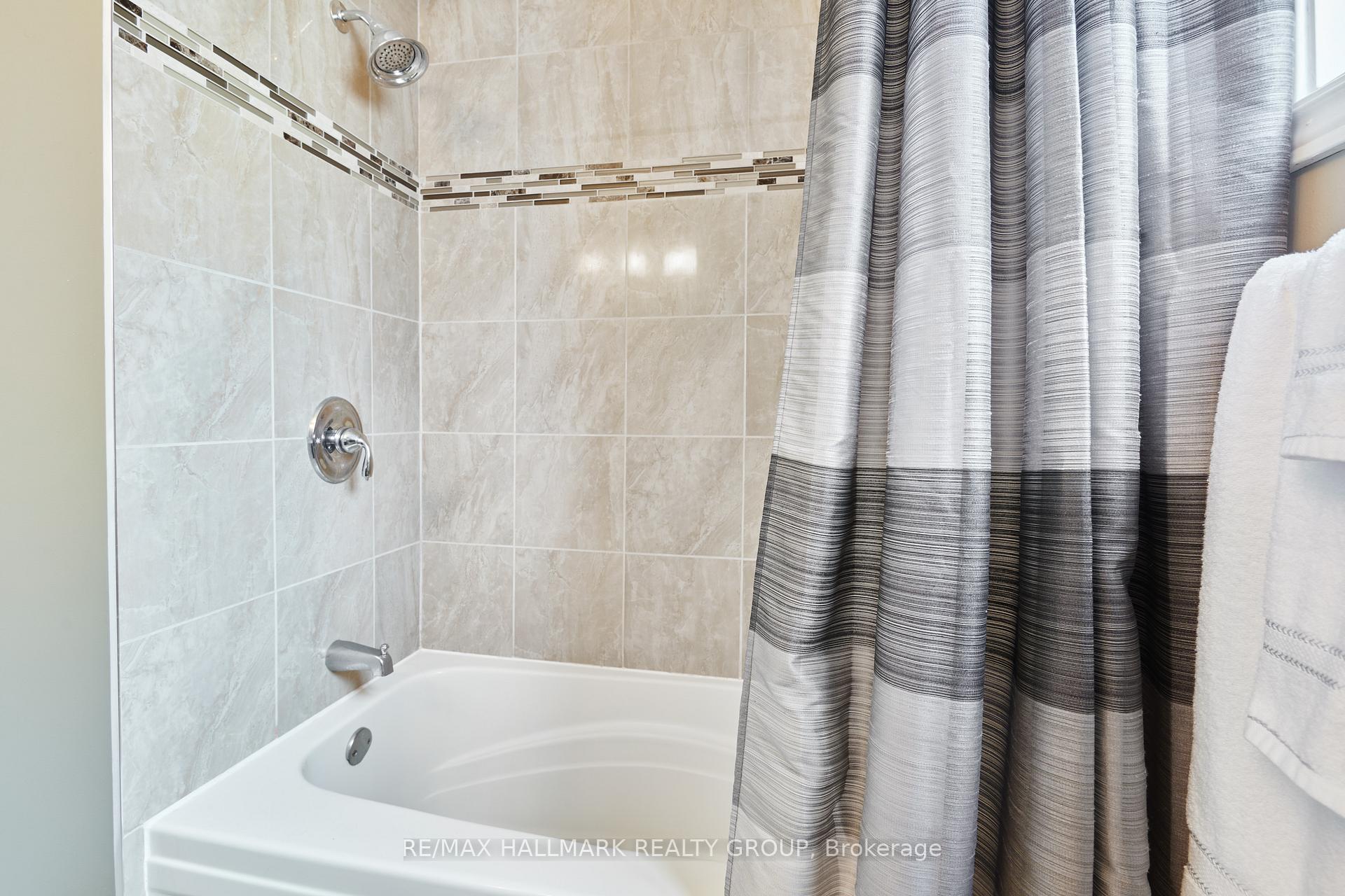 Photo 22 of 411 Sanderling Crescent, Ottawa, Chatelaine Village — HOMEH