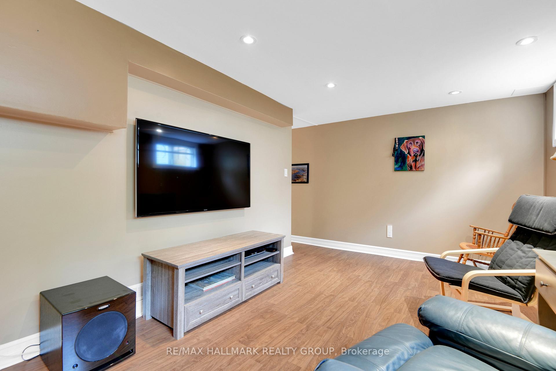 Photo 25 of 411 Sanderling Crescent, Ottawa, Chatelaine Village — HOMEH