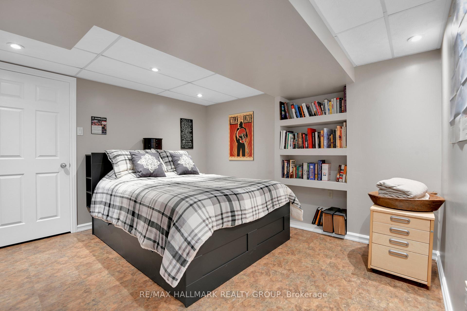 Photo 28 of 411 Sanderling Crescent, Ottawa, Chatelaine Village — HOMEH