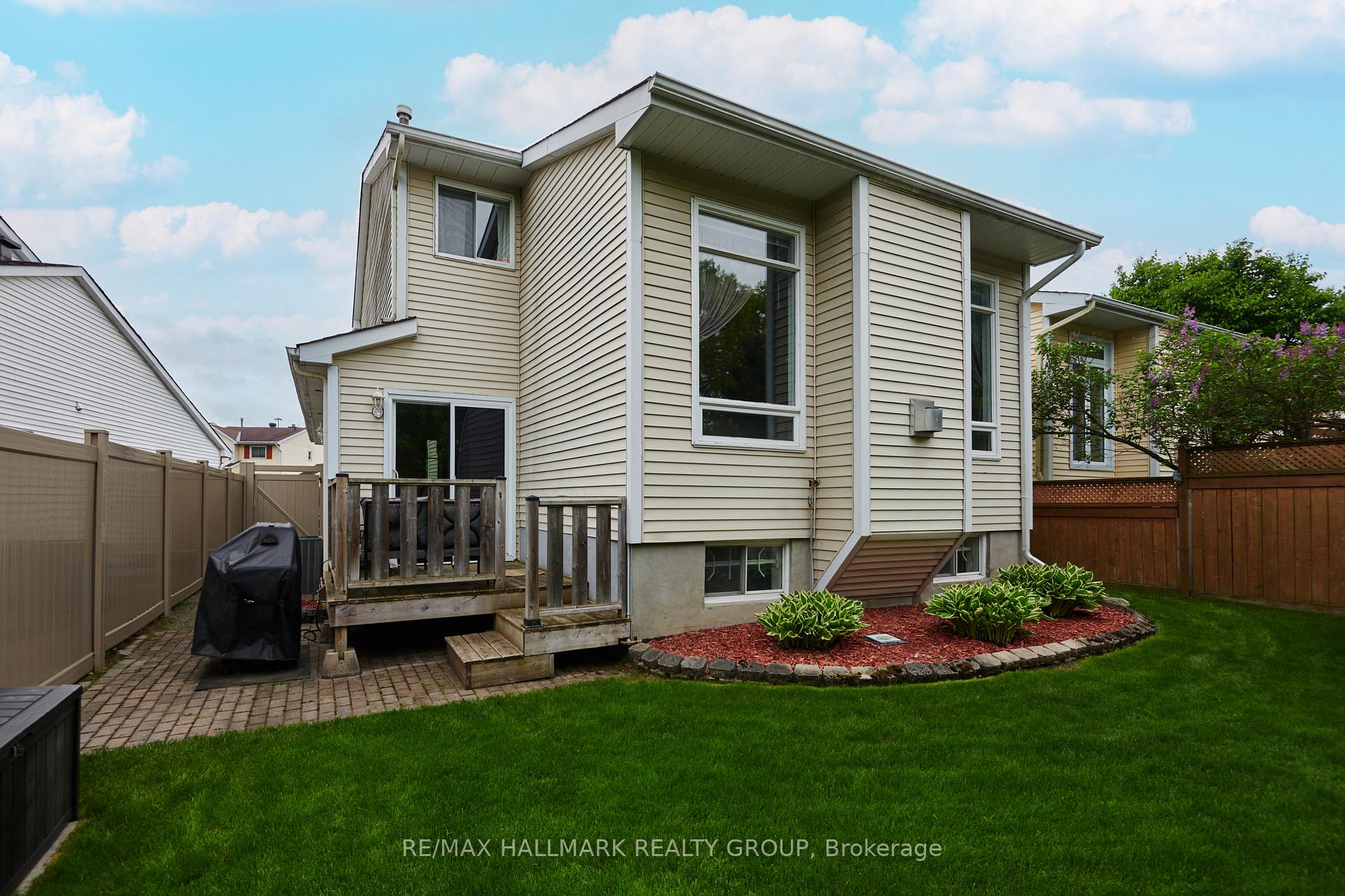 Photo 32 of 411 Sanderling Crescent, Ottawa, Chatelaine Village — HOMEH