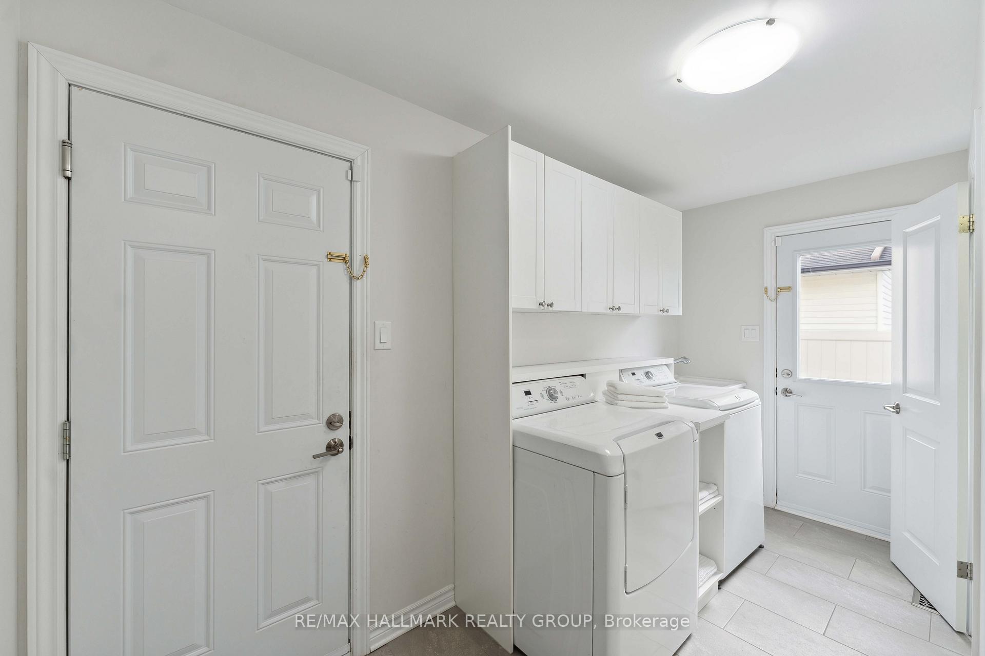 Photo 10 of 6084 Voyageur Drive, Ottawa, Convent Glen — HOMEH
