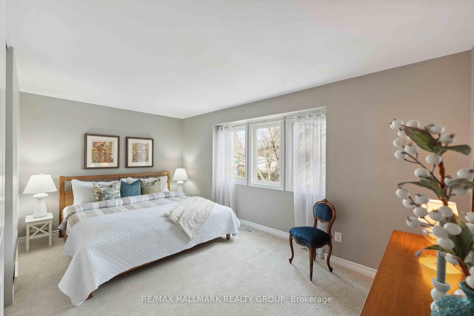 Photo 15 of 6084 Voyageur Drive, Ottawa, Convent Glen — HOMEH