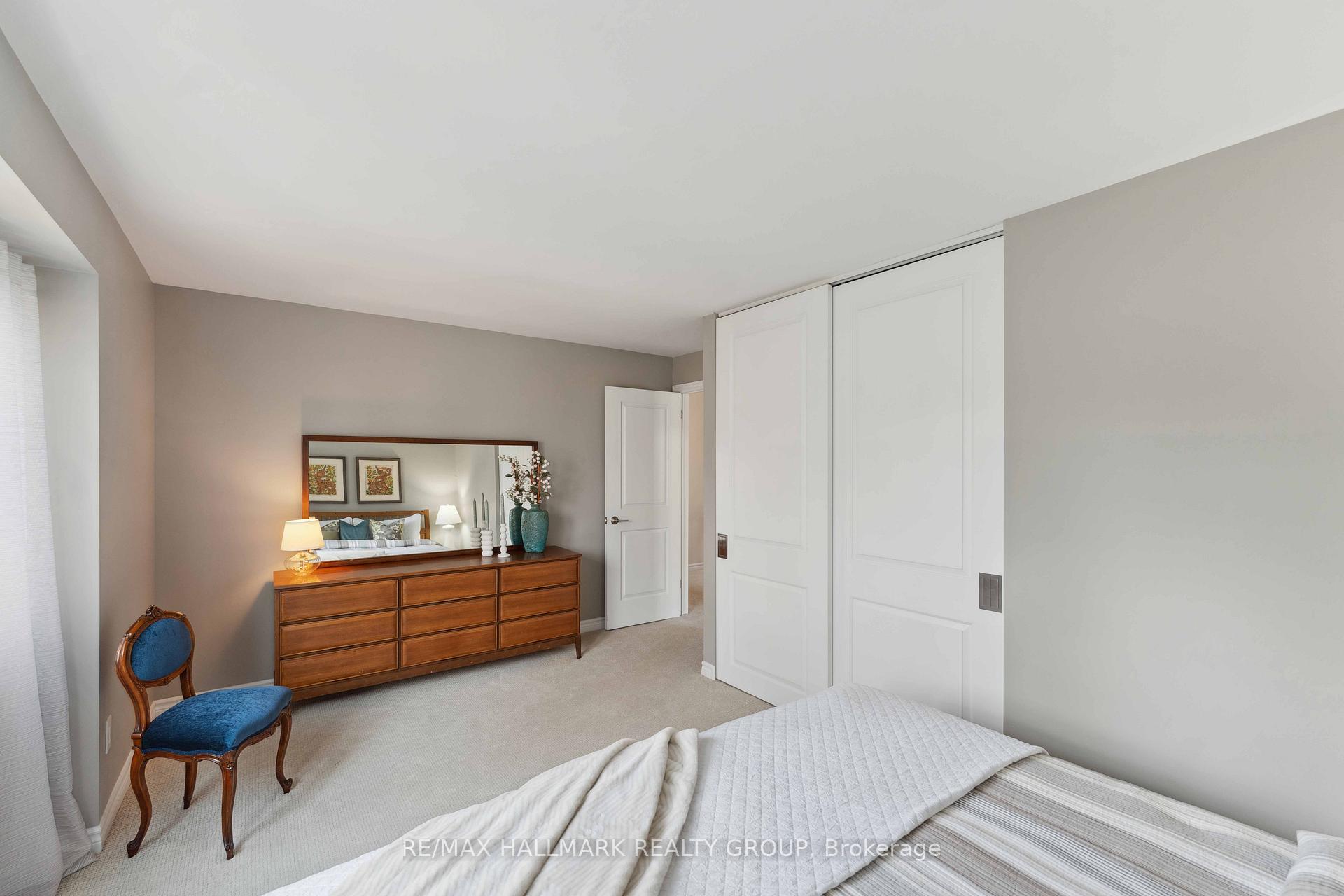 Photo 16 of 6084 Voyageur Drive, Ottawa, Convent Glen — HOMEH