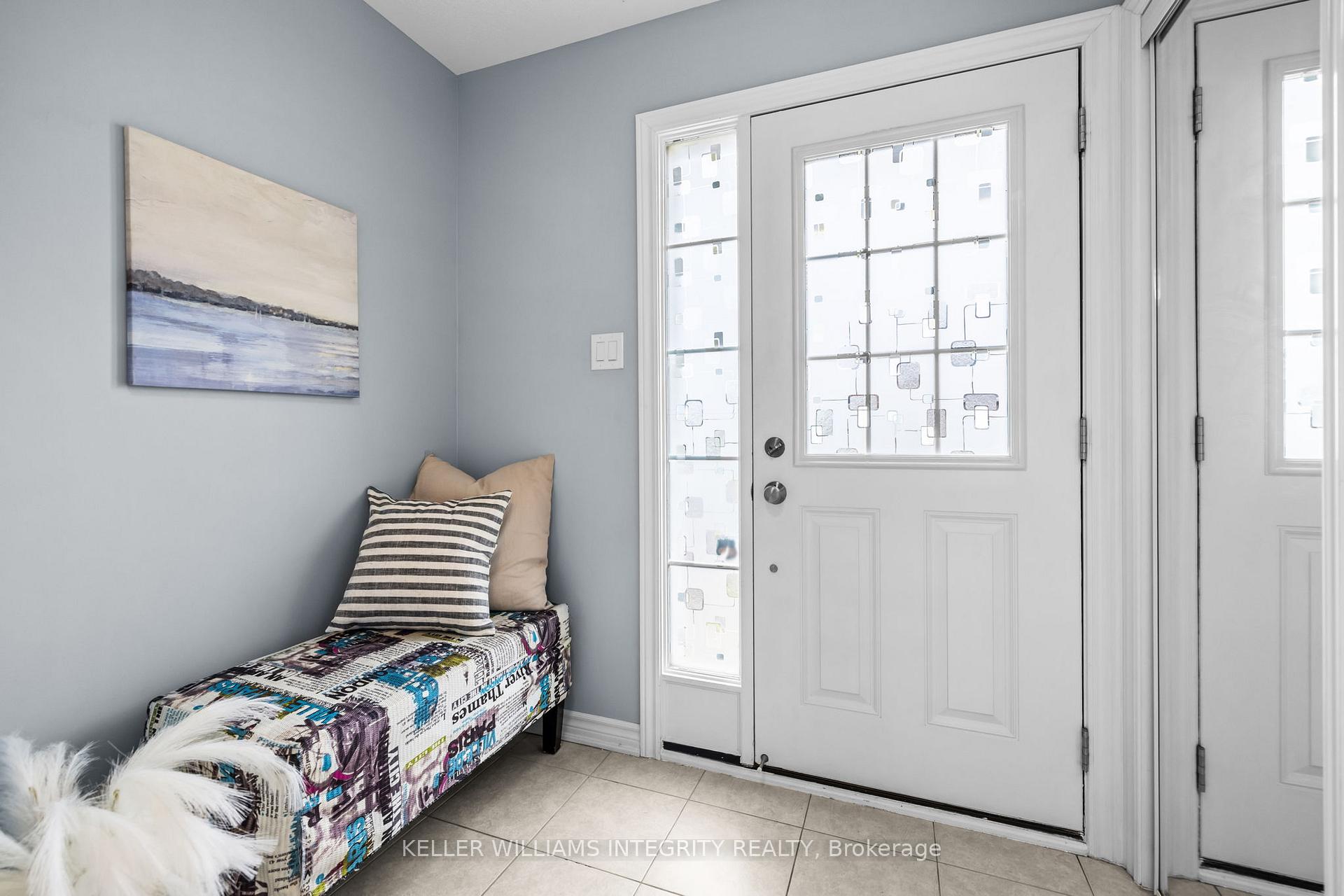 Photo 3 of 321 Sweetfern Crescent, Ottawa, Avalon West — HOMEH