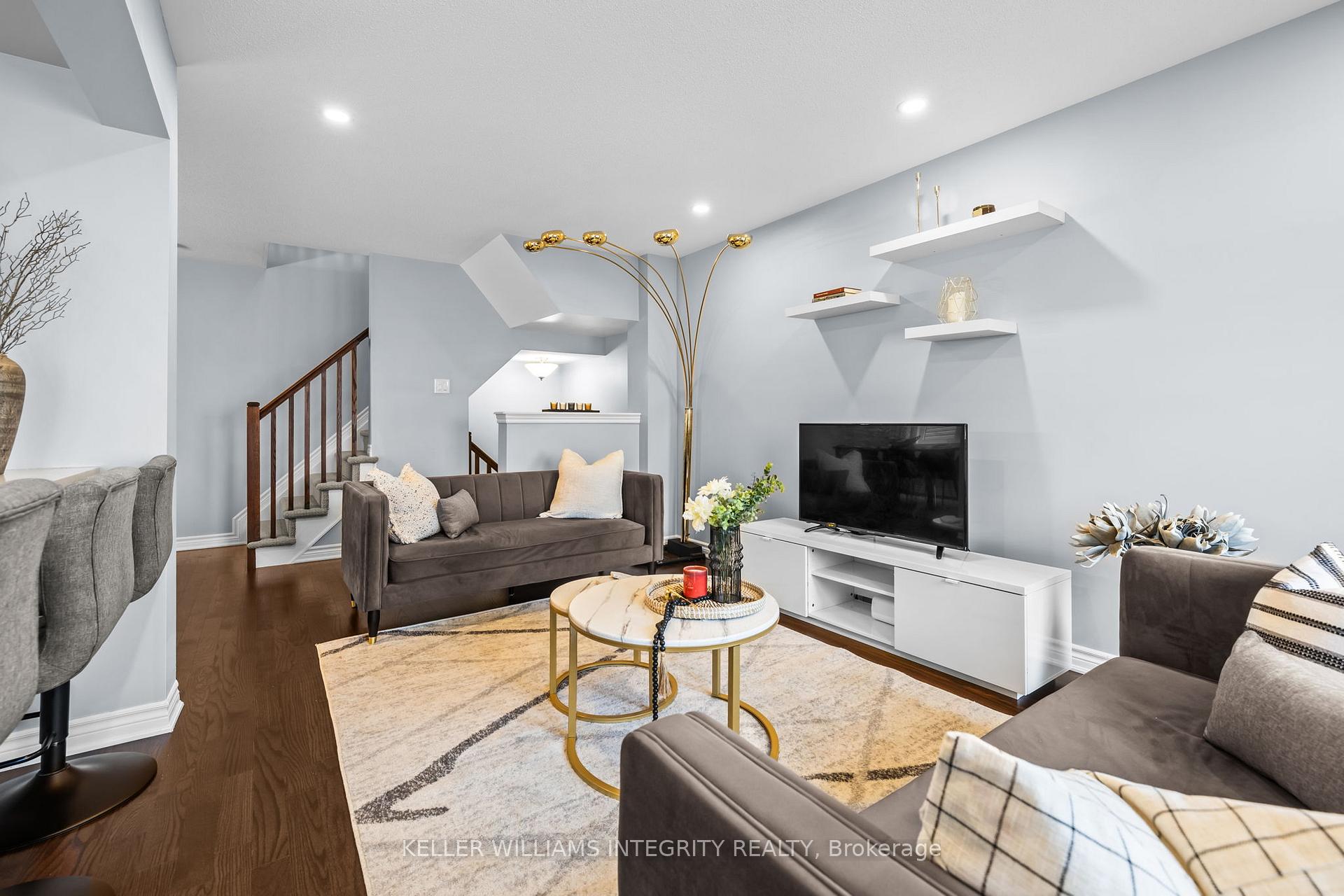 Photo 8 of 321 Sweetfern Crescent, Ottawa, Avalon West — HOMEH