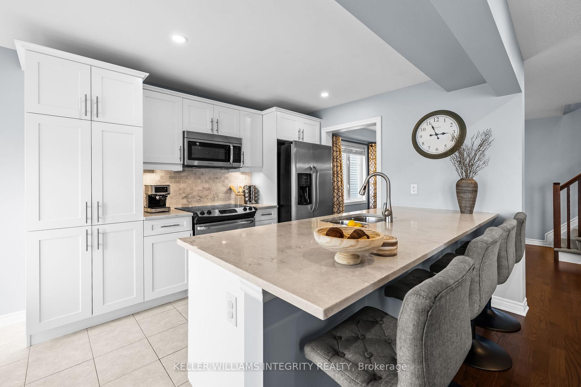 Photo 12 of 321 Sweetfern Crescent, Ottawa, Avalon West — HOMEH