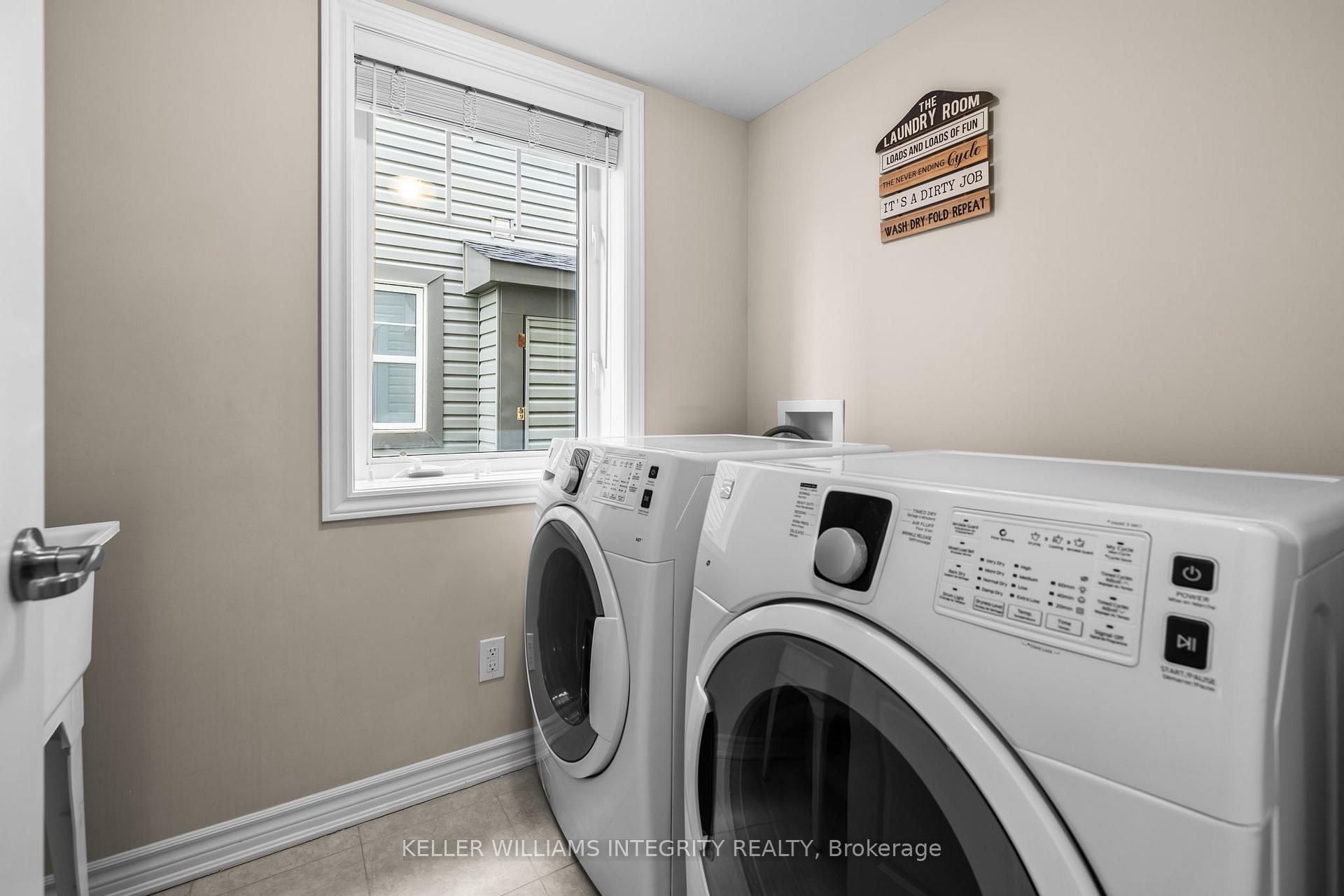 Photo 33 of 321 Sweetfern Crescent, Ottawa, Avalon West — HOMEH