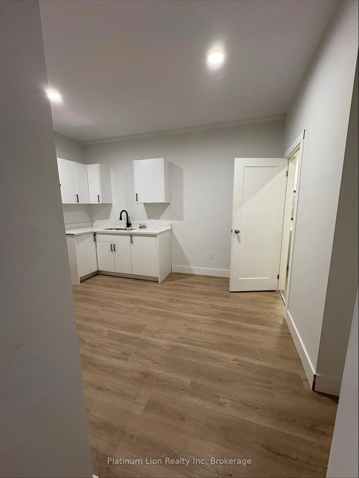 Photo 1 of Unit 5, 803 King Street, Port Colborne, Main Street — HOMEH