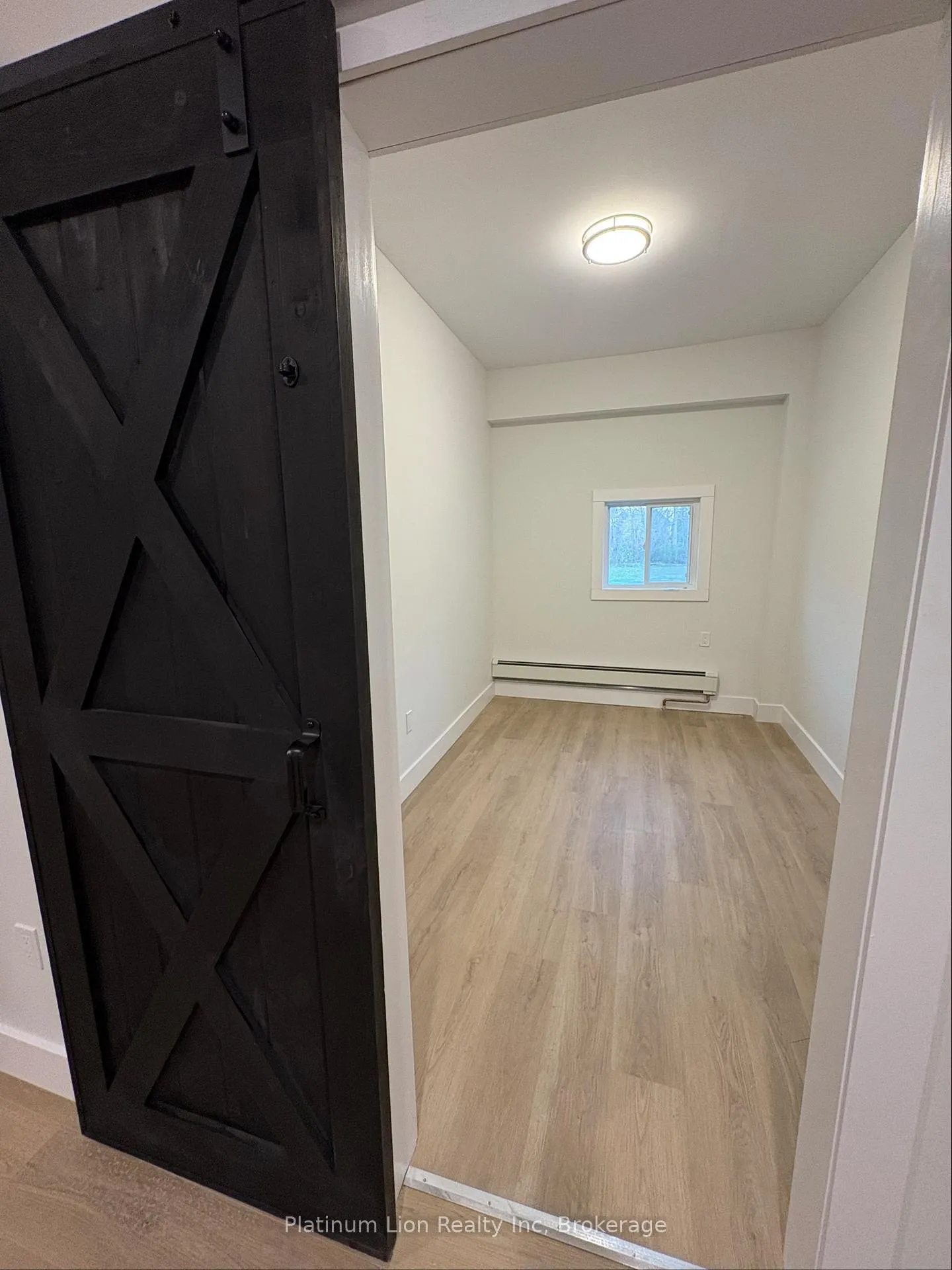 Photo 10 of Unit 5, 803 King Street, Port Colborne, Main Street — HOMEH