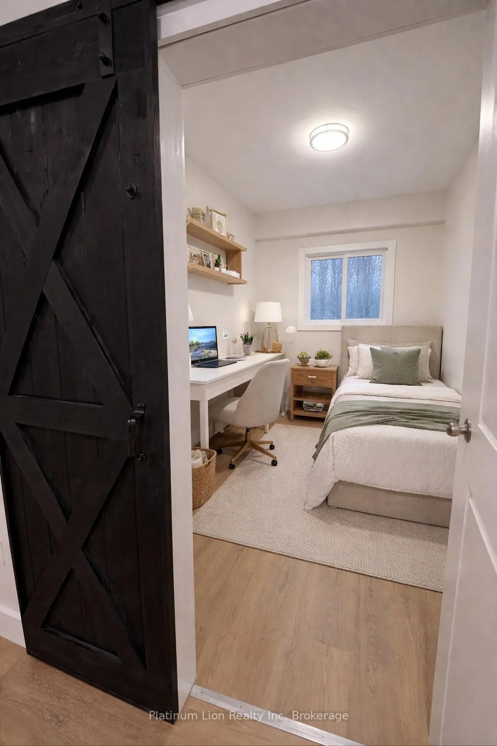 Photo 11 of Unit 5, 803 King Street, Port Colborne, Main Street — HOMEH