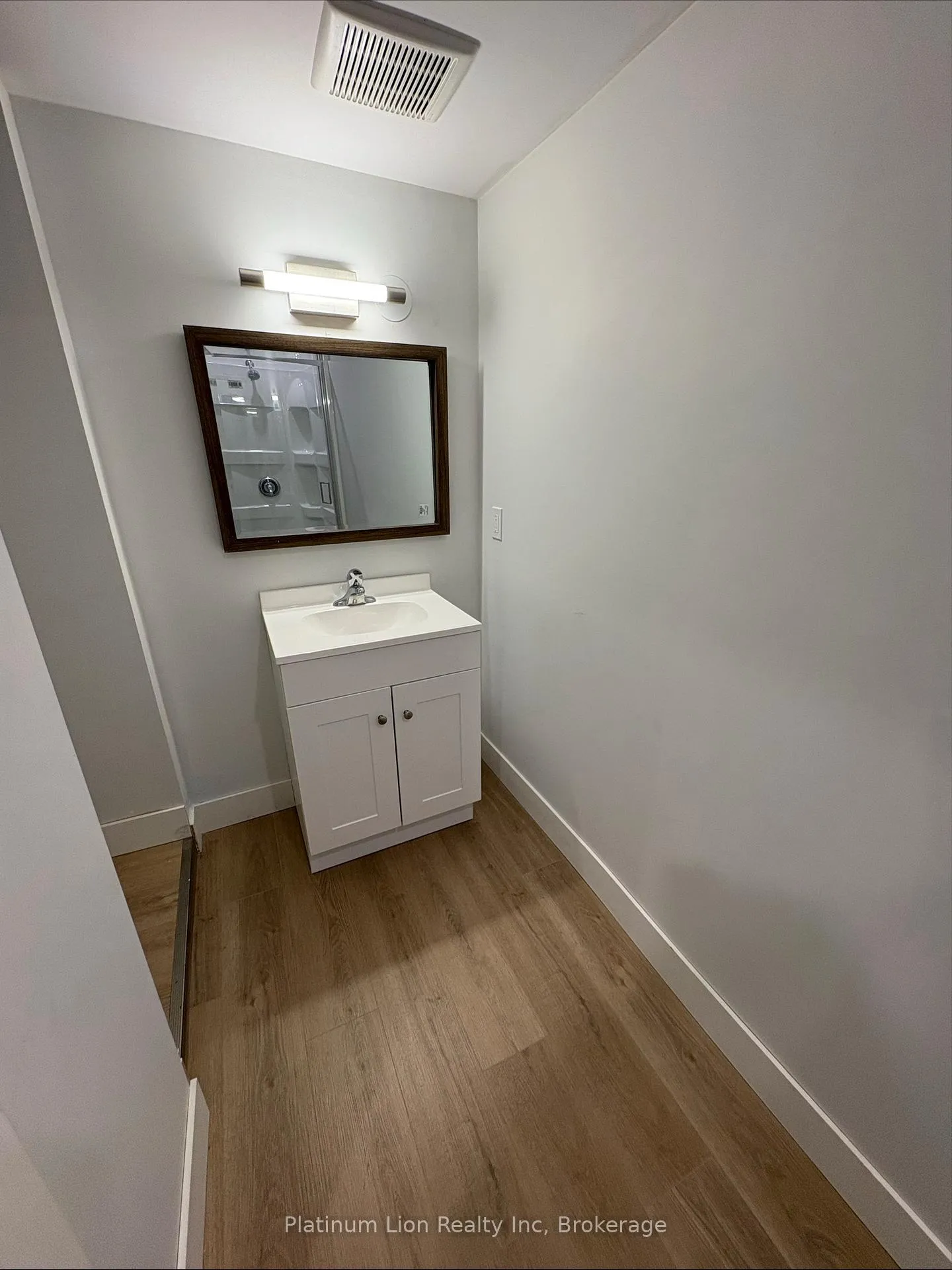Photo 13 of Unit 5, 803 King Street, Port Colborne, Main Street — HOMEH
