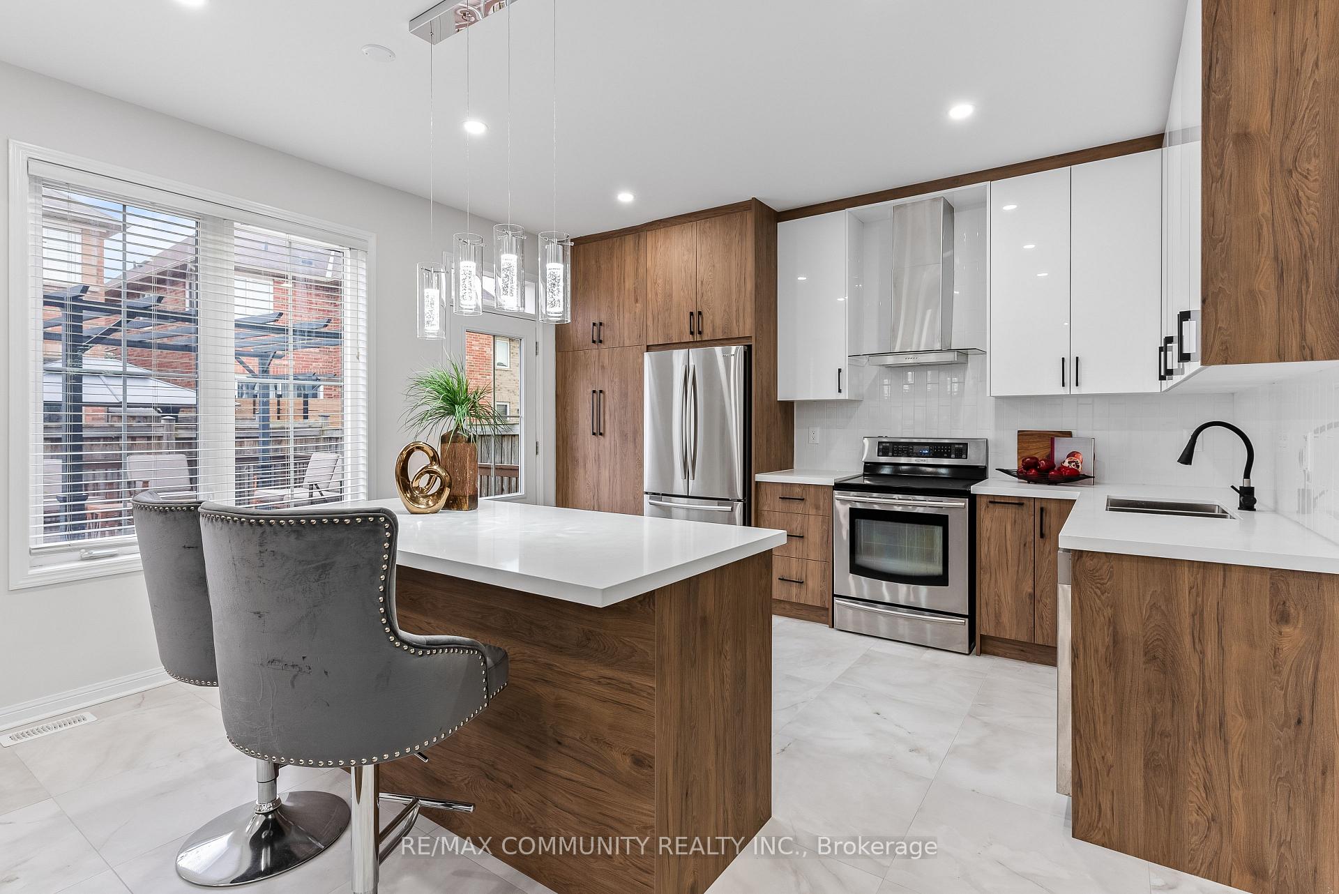 Photo 3 of 444 Dymott Avenue, Milton, Harrison — HOMEH