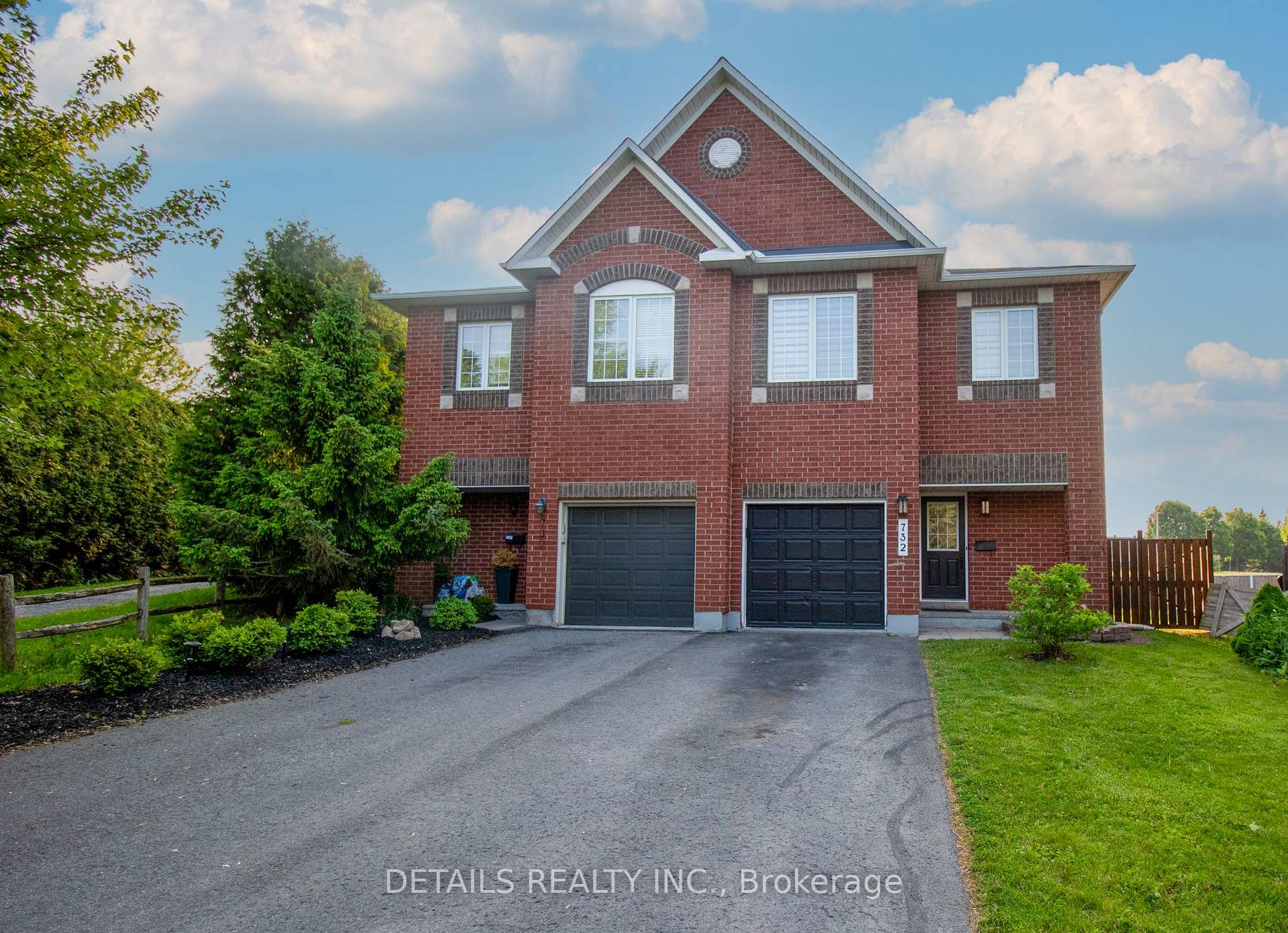 Front of 732 Carmella Crescent