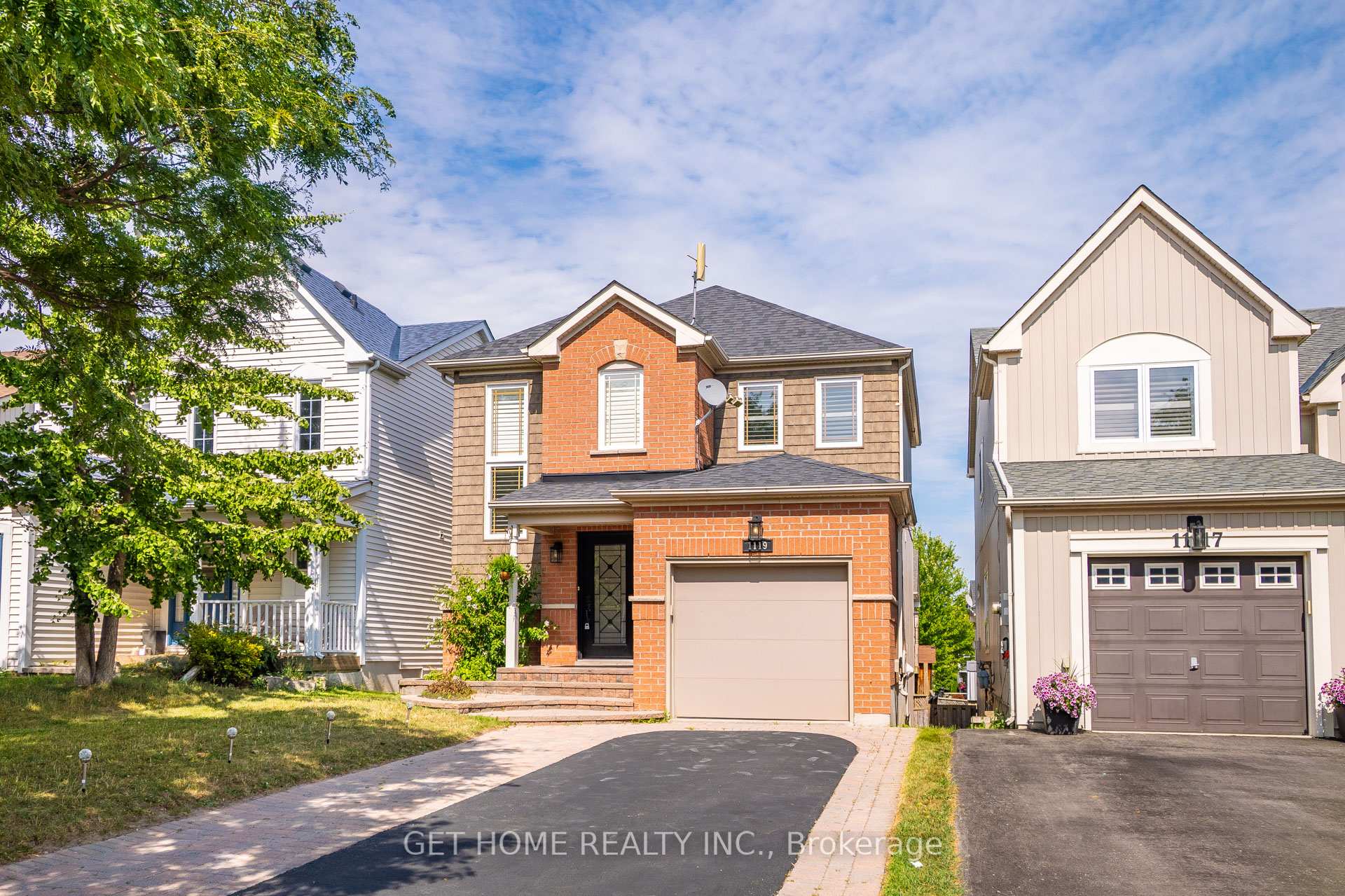 Photo 2 of 1119 Ashgrove Crescent, Oshawa, Pinecrest — HOMEH