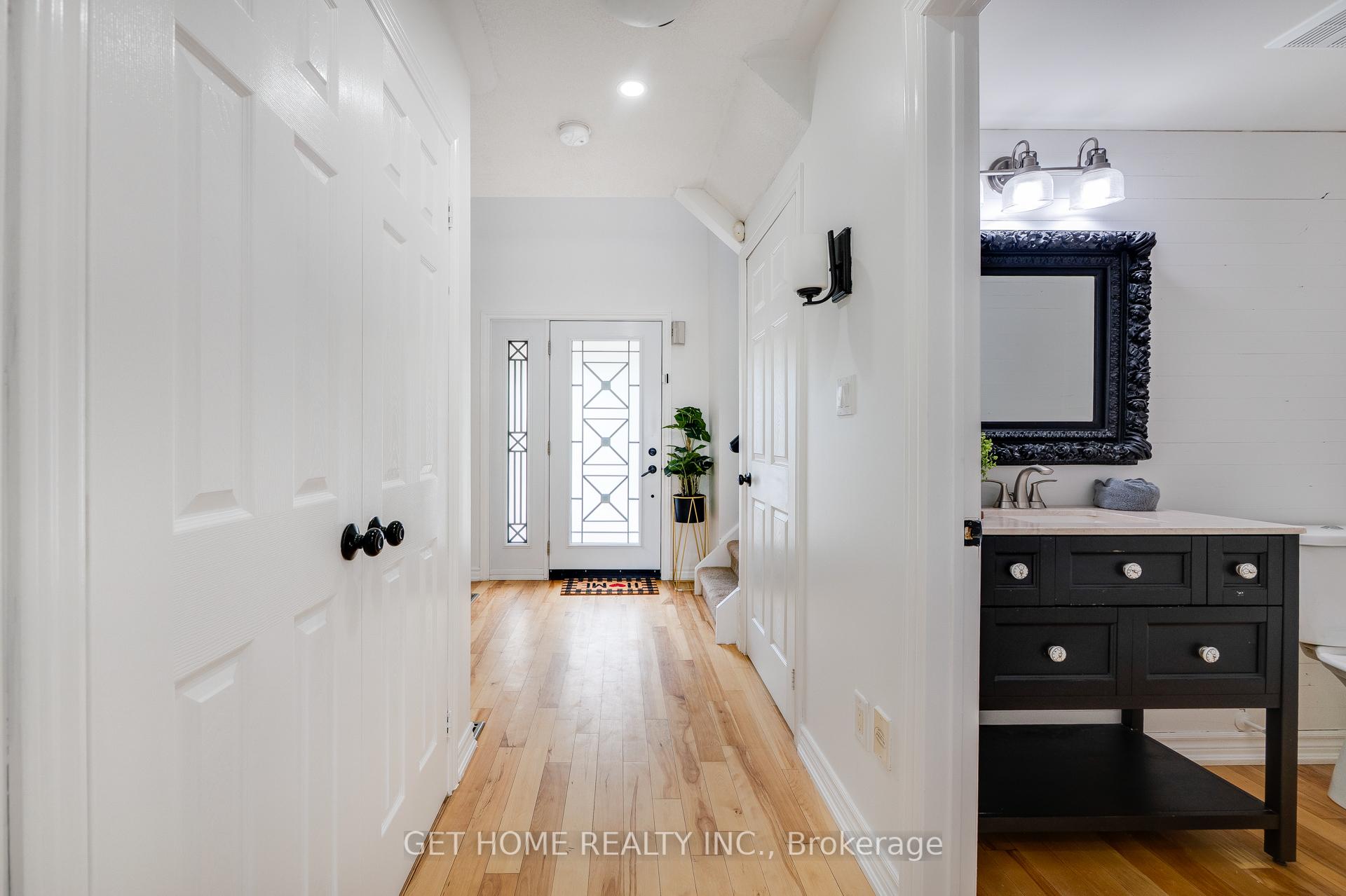 Photo 6 of 1119 Ashgrove Crescent, Oshawa, Pinecrest — HOMEH