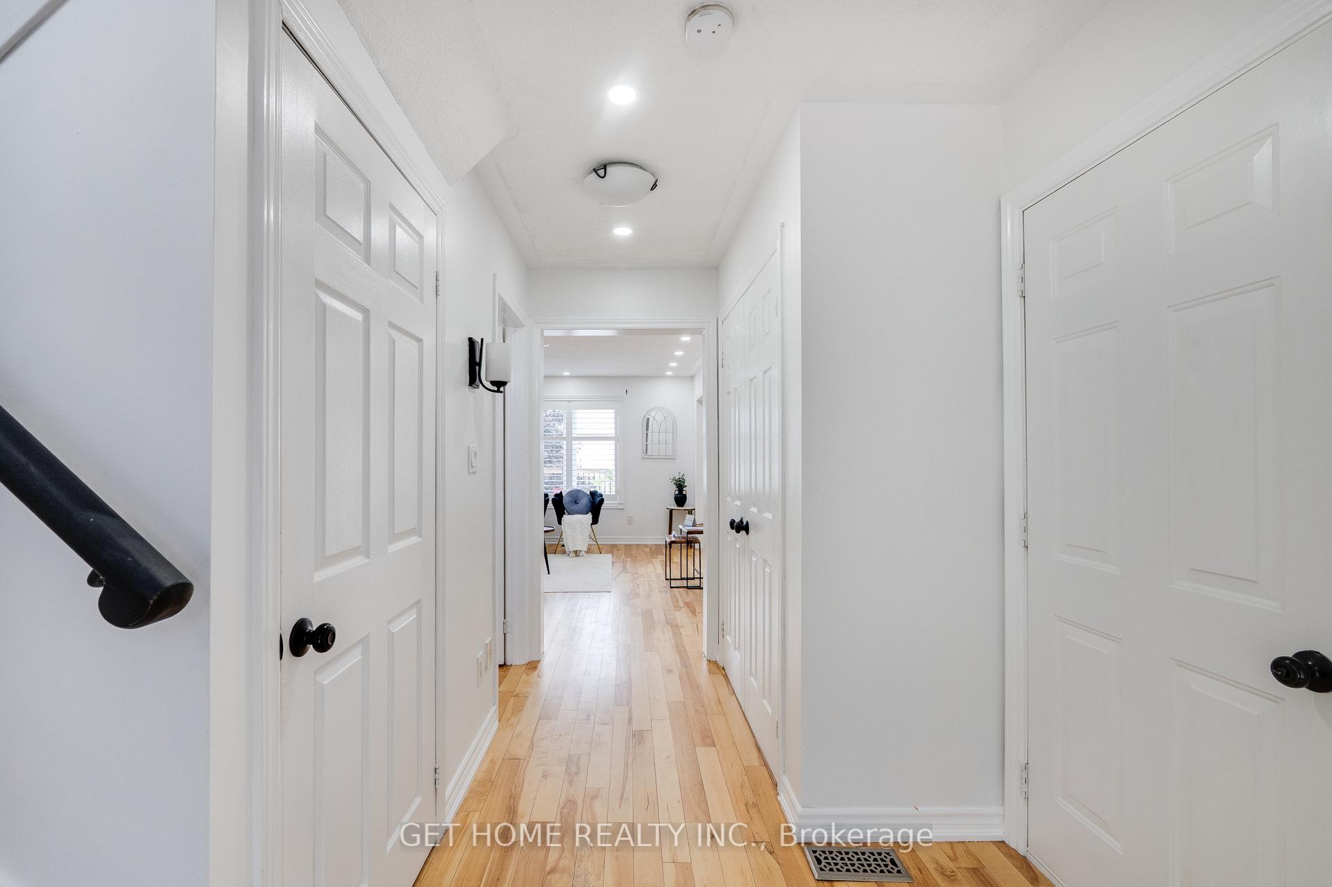 Photo 10 of 1119 Ashgrove Crescent, Oshawa, Pinecrest — HOMEH