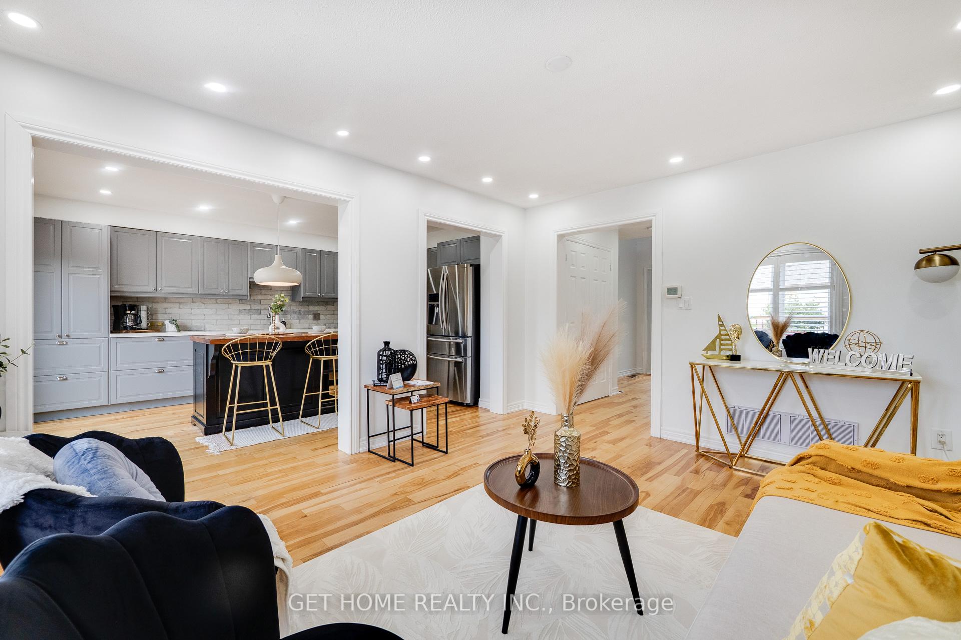 Photo 14 of 1119 Ashgrove Crescent, Oshawa, Pinecrest — HOMEH