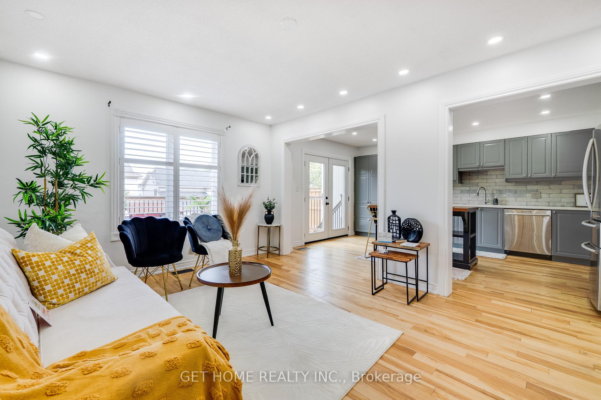 Photo 15 of 1119 Ashgrove Crescent, Oshawa, Pinecrest — HOMEH