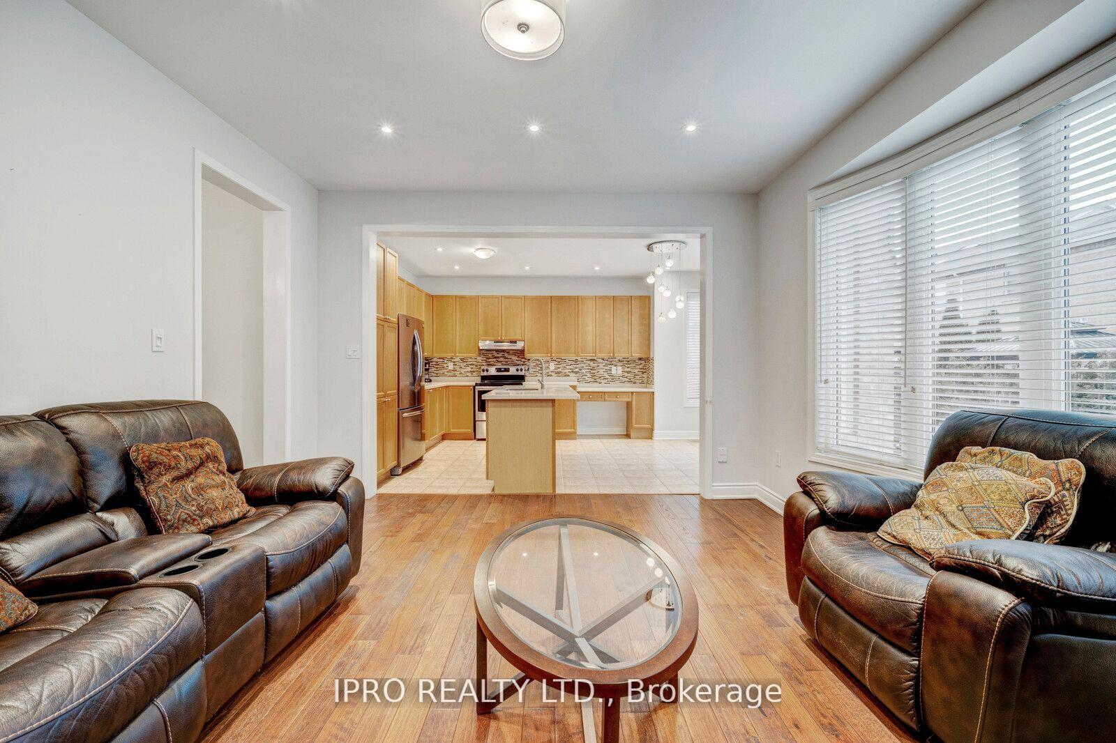 Photo 12 of Unit Upper, 776 Hepburn Road, Milton, Coates — HOMEH