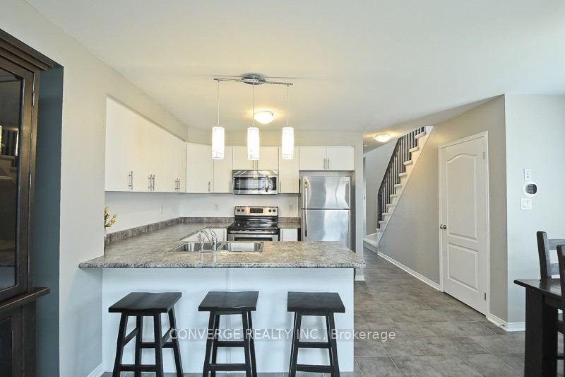 Photo 3 of 1115 Schooling Drive, Oshawa, Taunton — HOMEH