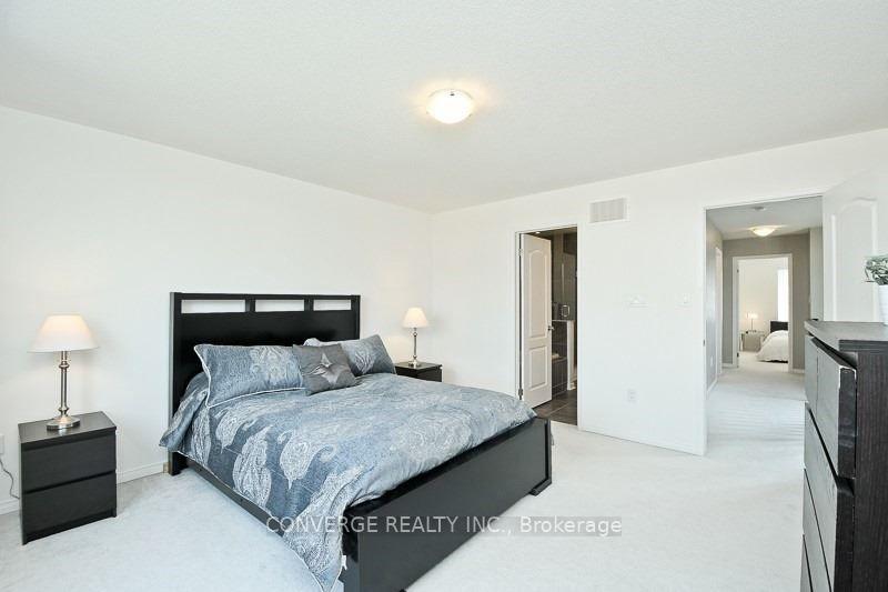 Photo 5 of 1115 Schooling Drive, Oshawa, Taunton — HOMEH