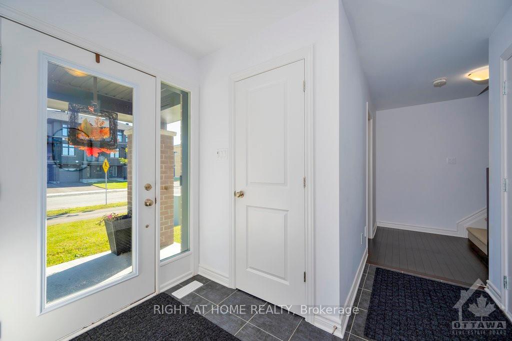 Photo 2 of 60 Verglas Lane, Ottawa, Mer Bleue/Bradley Estates/Anderson Park — HOMEH