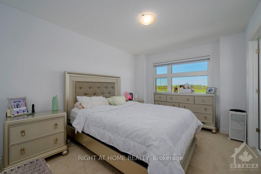 Photo 8 of 60 Verglas Lane, Ottawa, Mer Bleue/Bradley Estates/Anderson Park — HOMEH