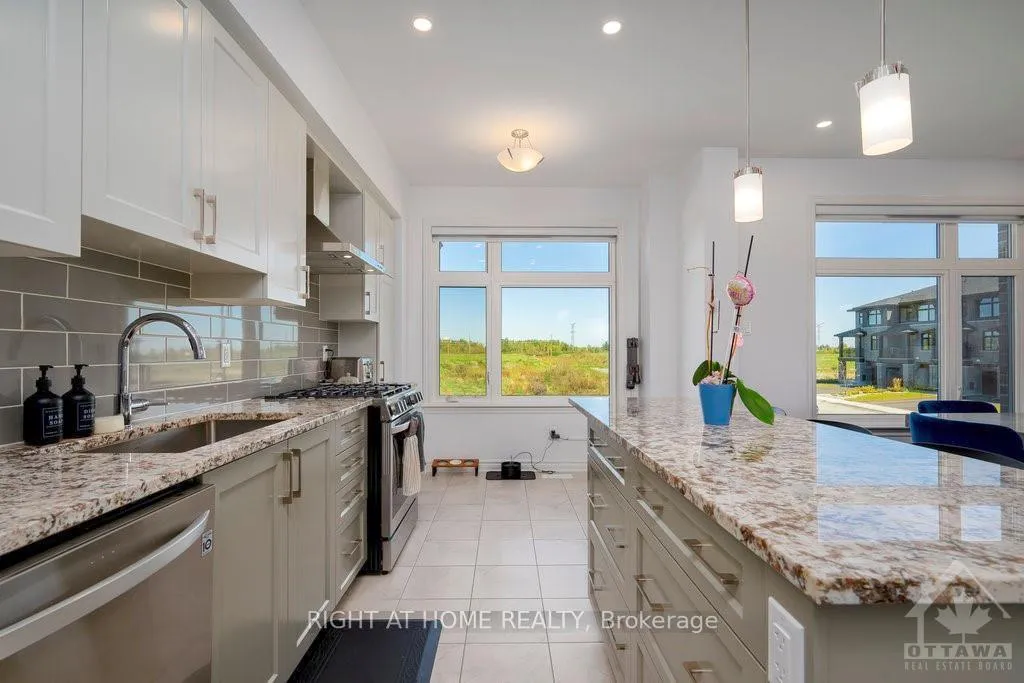 Photo 25 of 60 Verglas Lane, Ottawa, Mer Bleue/Bradley Estates/Anderson Park — HOMEH