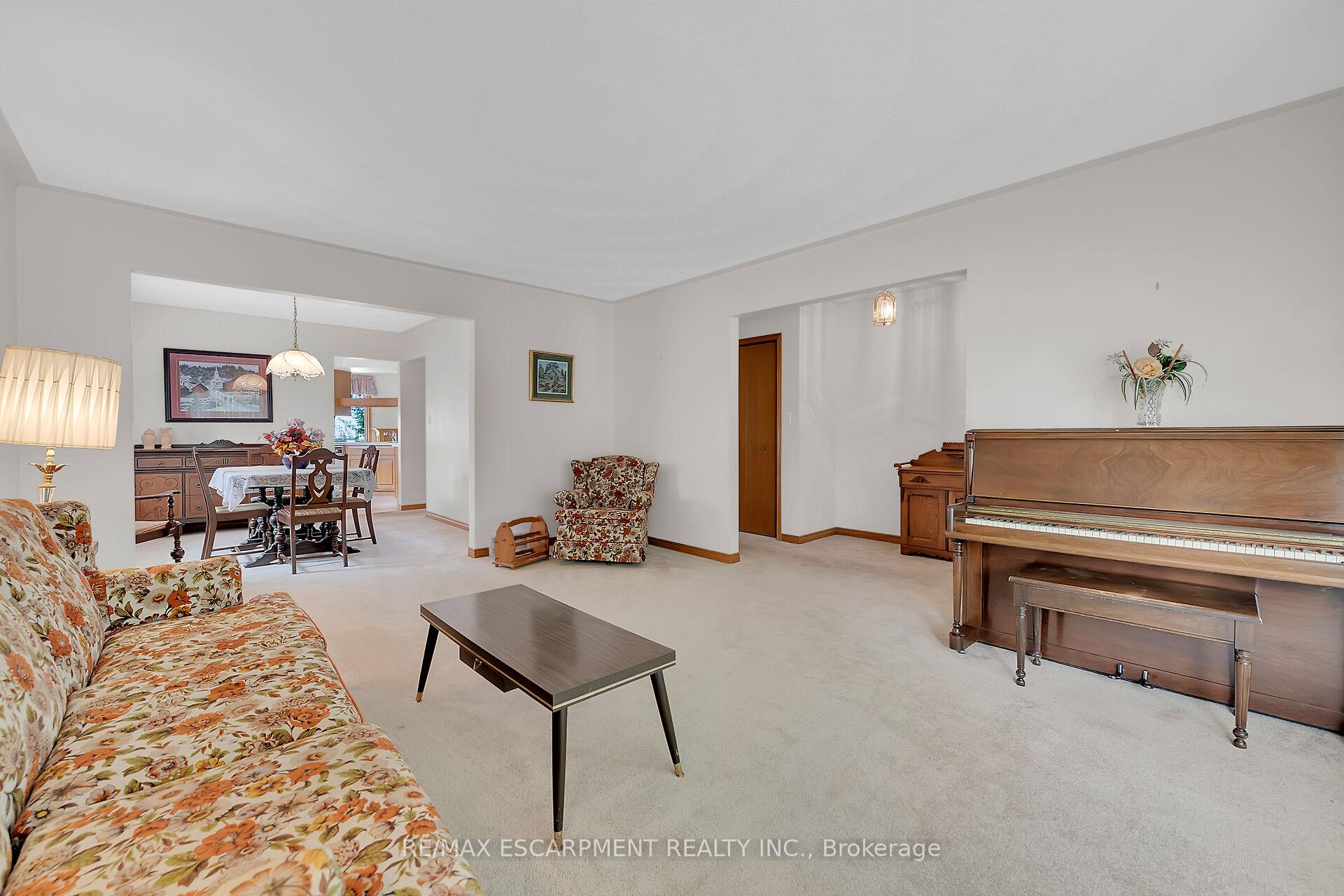 Photo 7 of 47 Falls Crescent, Norfolk, Simcoe — HOMEH