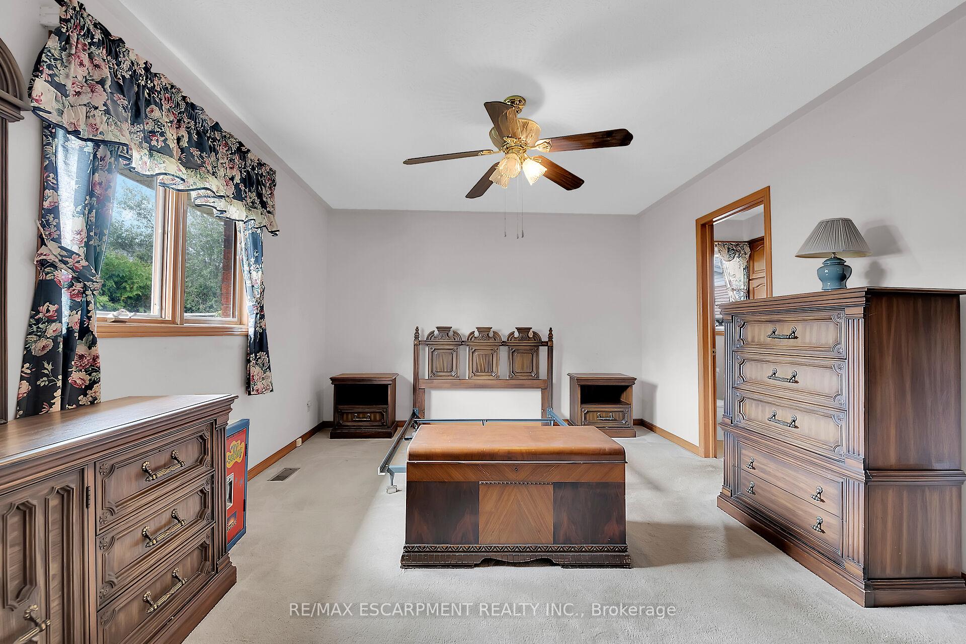 Photo 24 of 47 Falls Crescent, Norfolk, Simcoe — HOMEH