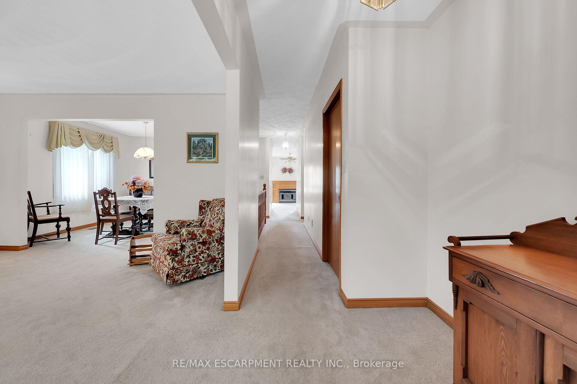 Photo 28 of 47 Falls Crescent, Norfolk, Simcoe — HOMEH