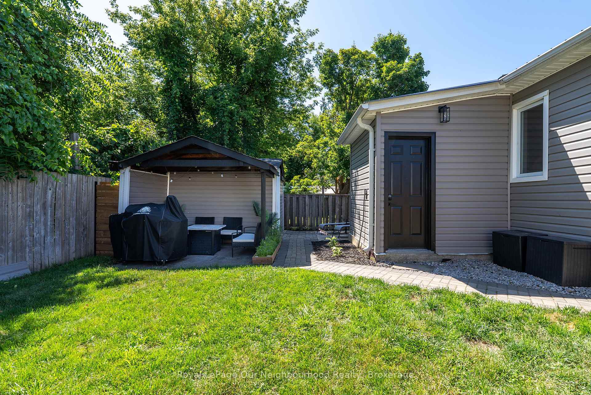 Photo 34 of 319 Division Street, Oshawa, O'Neill — HOMEH