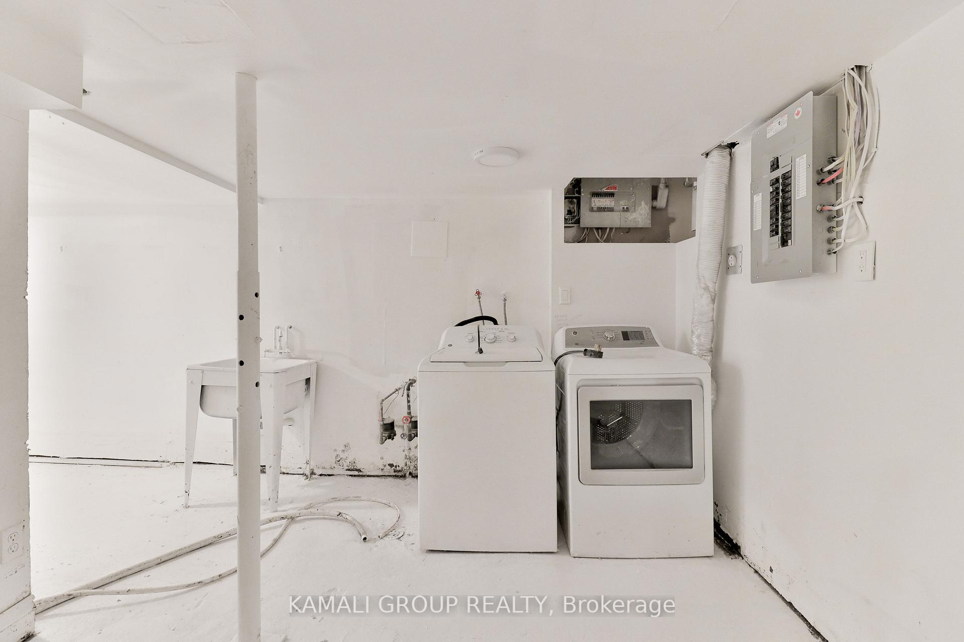 Photo 12 of Unit UNIT 1, 93 McMillan Drive, Oshawa, O'Neill — HOMEH