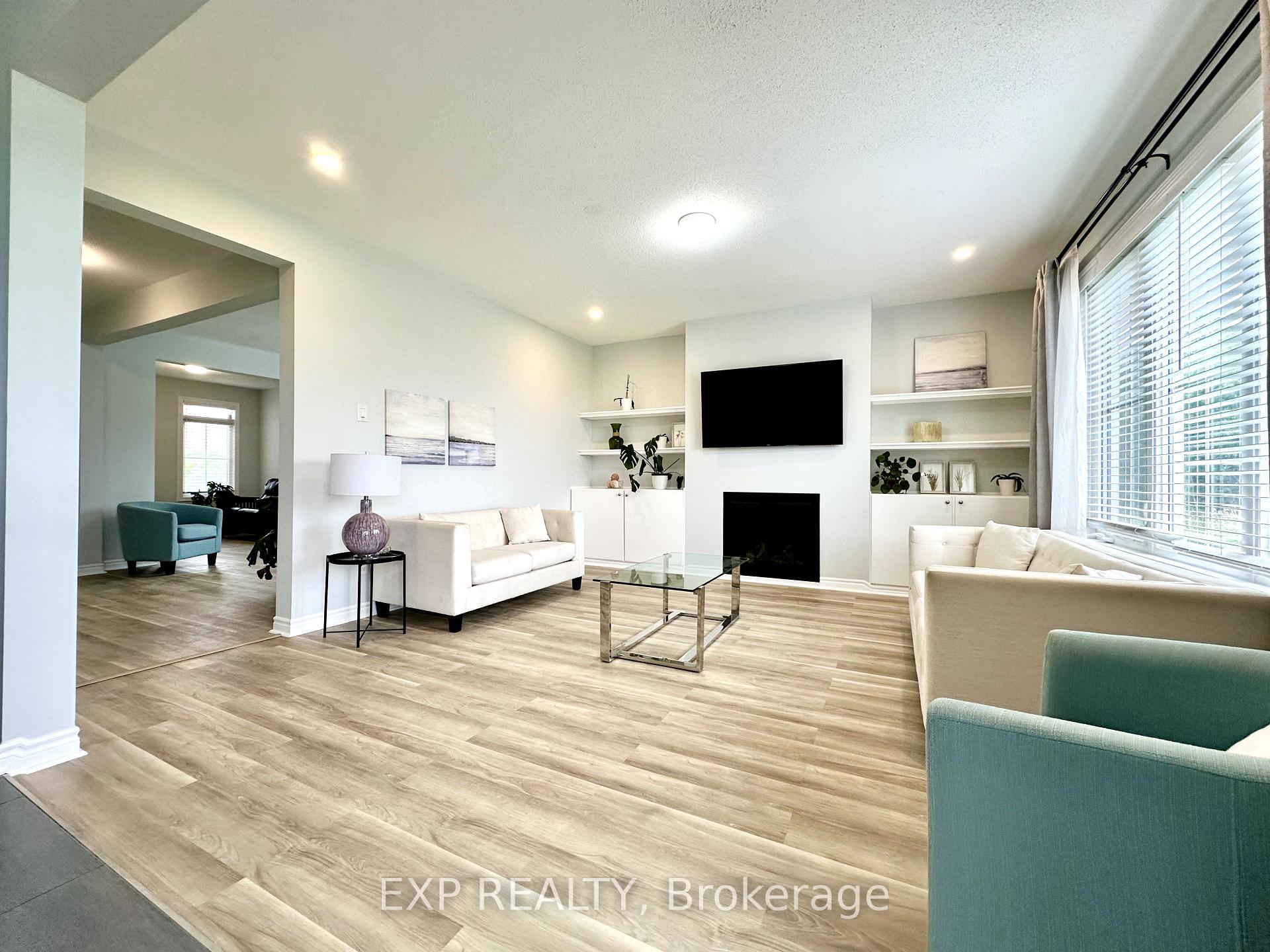 Photo 4 of 260 Sweetvalley Drive, Ottawa, Avalon West — HOMEH